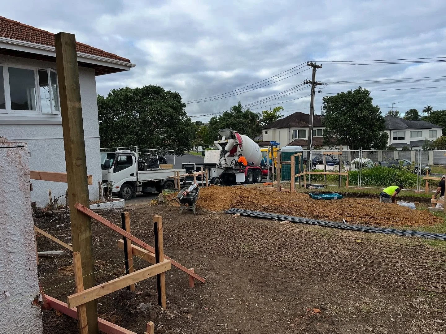 Monday Morning concrete! #building #concrete #renovation #homerenovation #aucklandbuilders