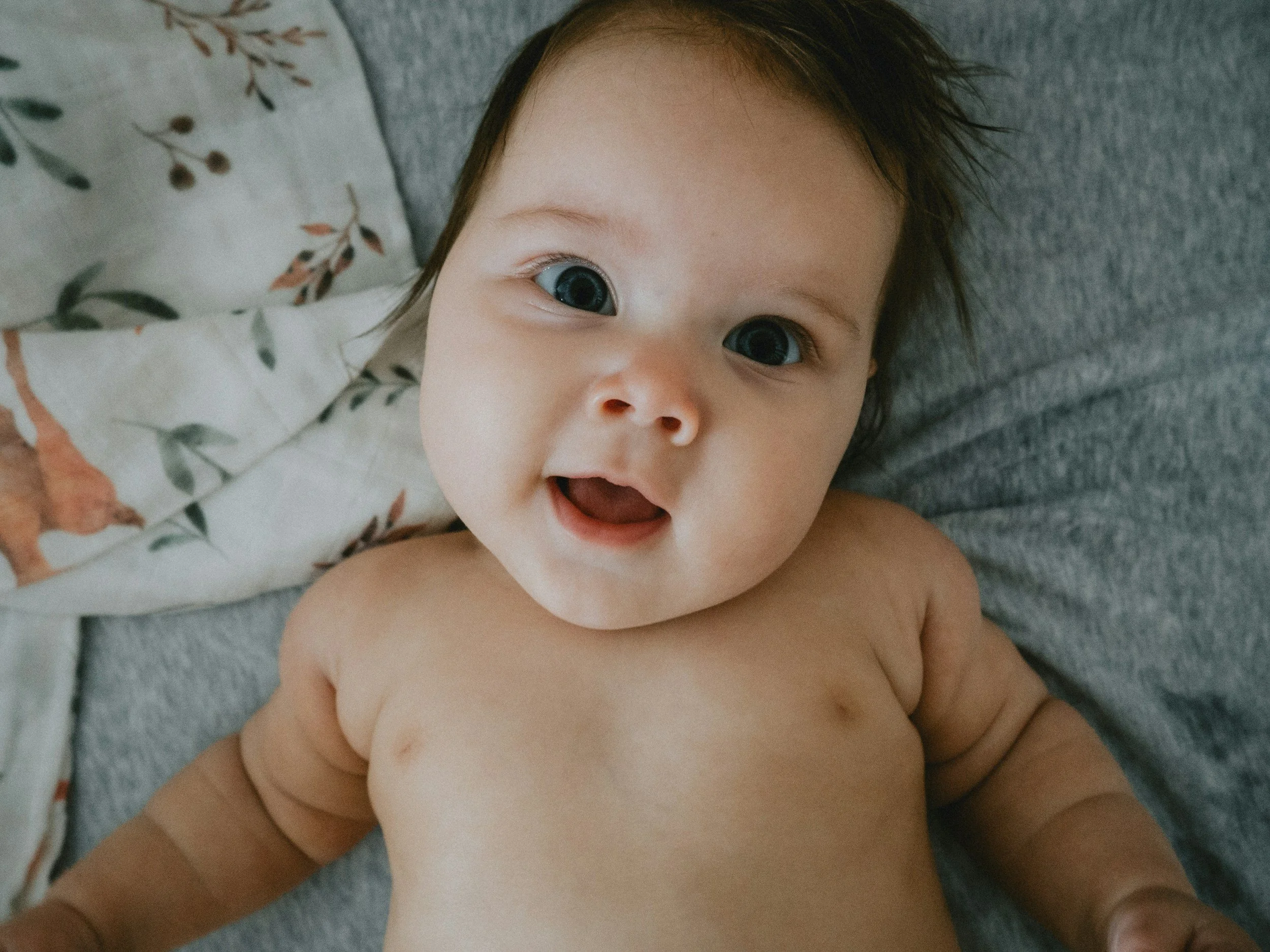 For the Summer Babies: What to Know About Head Flatness and Side Preferences