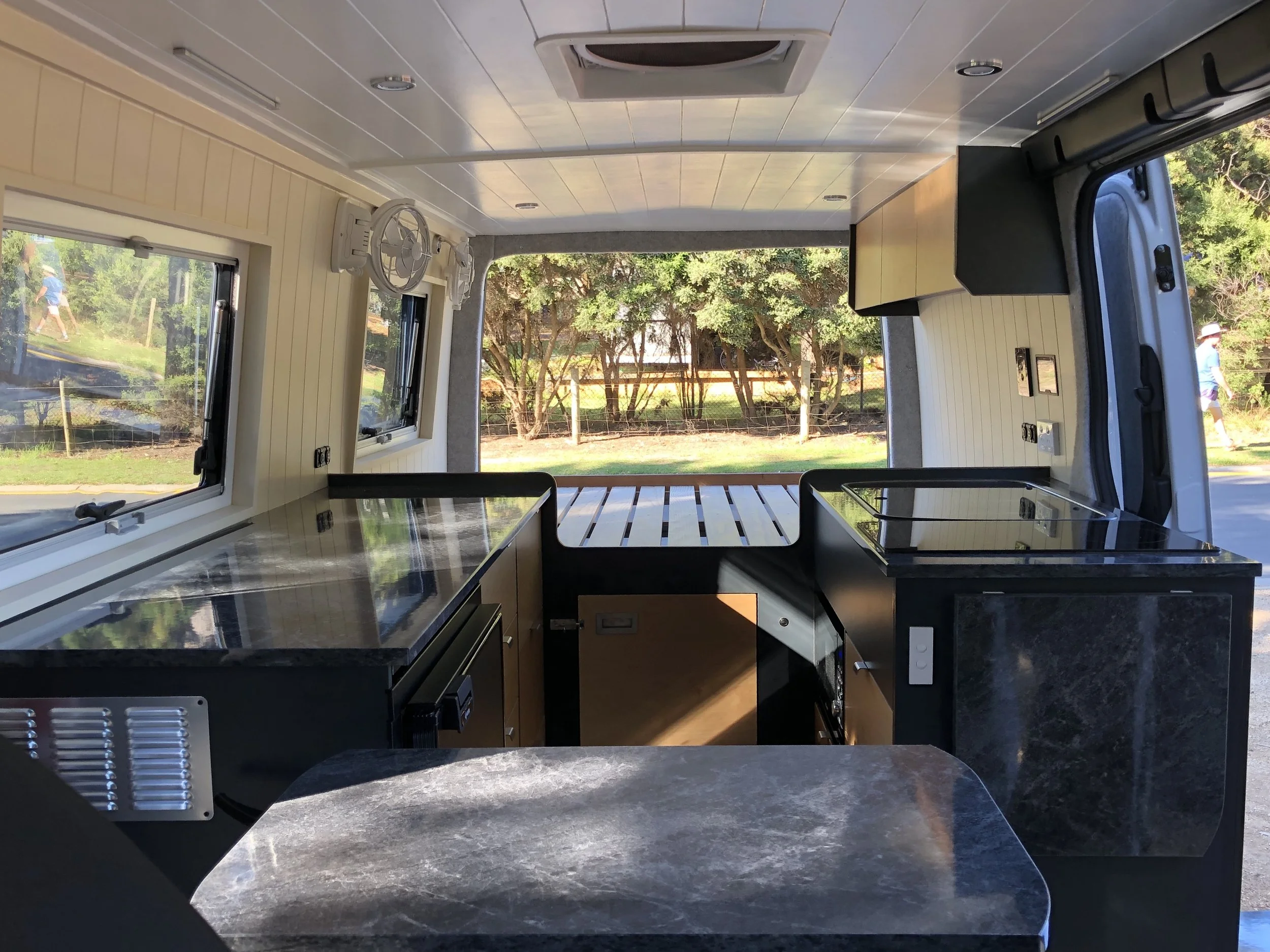 Mercedes Benz Sprinter 4WD