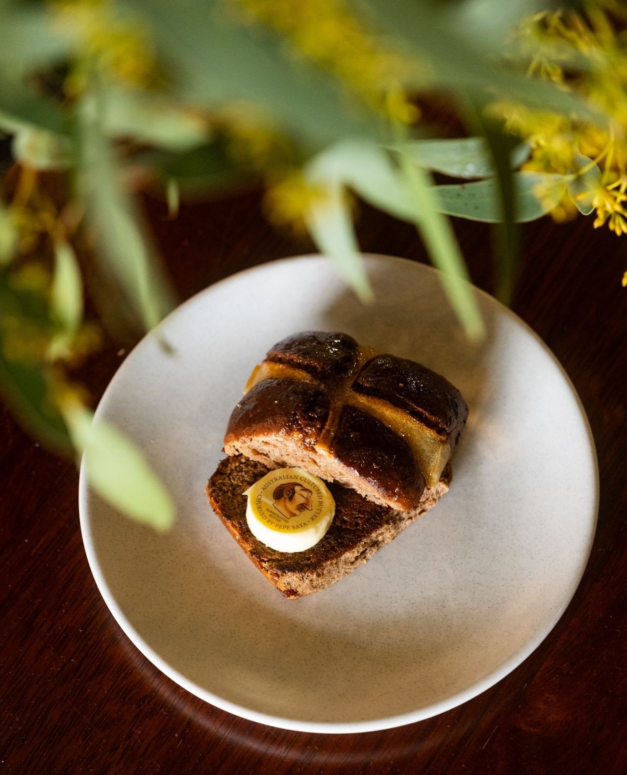 Hot Cross Buns for your weekend sweet treat?⁠
⁠
Grab a single for yourself or share the love with a box. Pre-orders are available in packs of 6 or 12 with 24 hours&rsquo; notice. Simply send us a message here or email xx to secure yours.⁠
⁠
Limited a