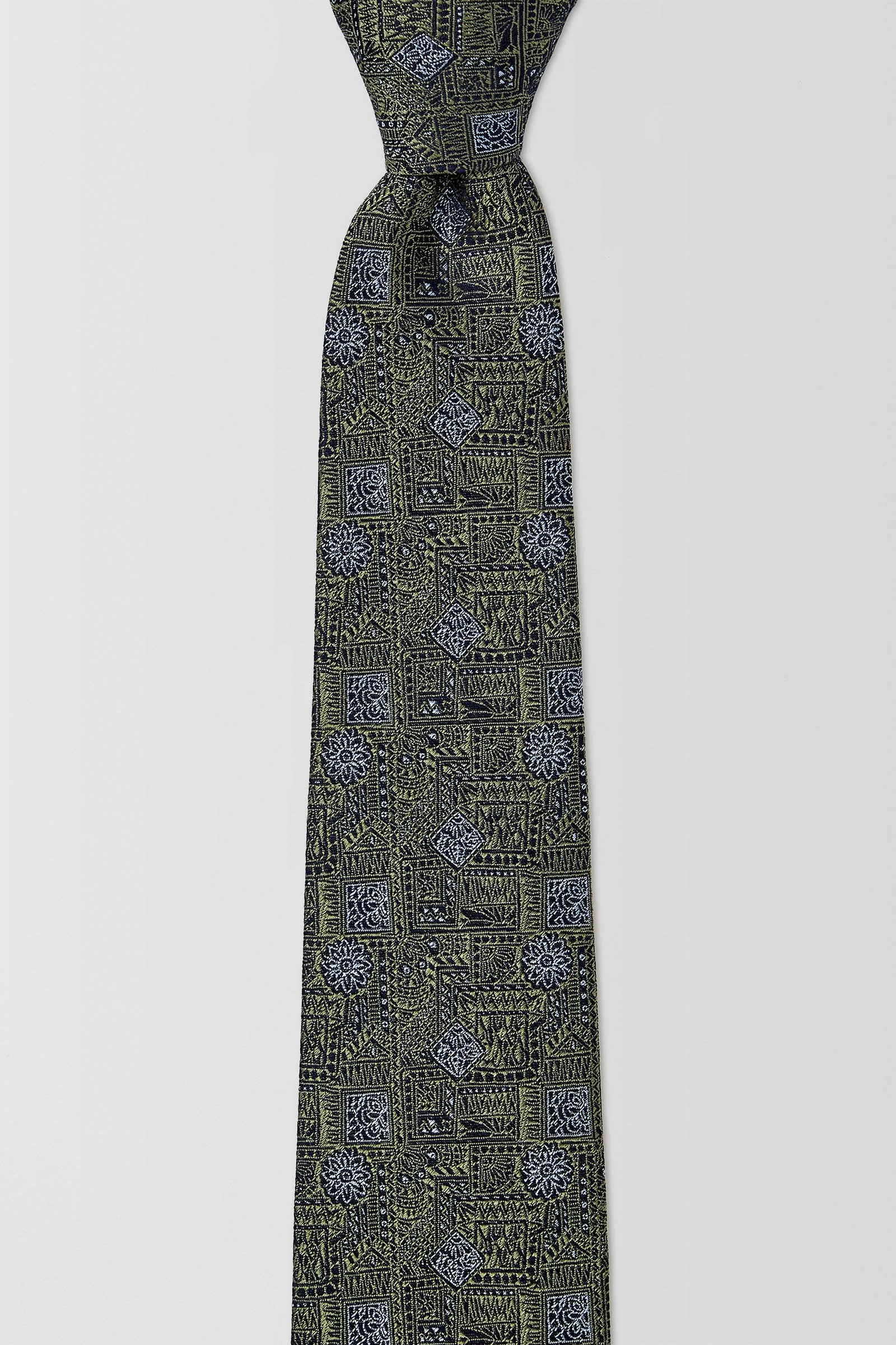  Scribbles 6.5cm Tie  
PGAW000004 Olive