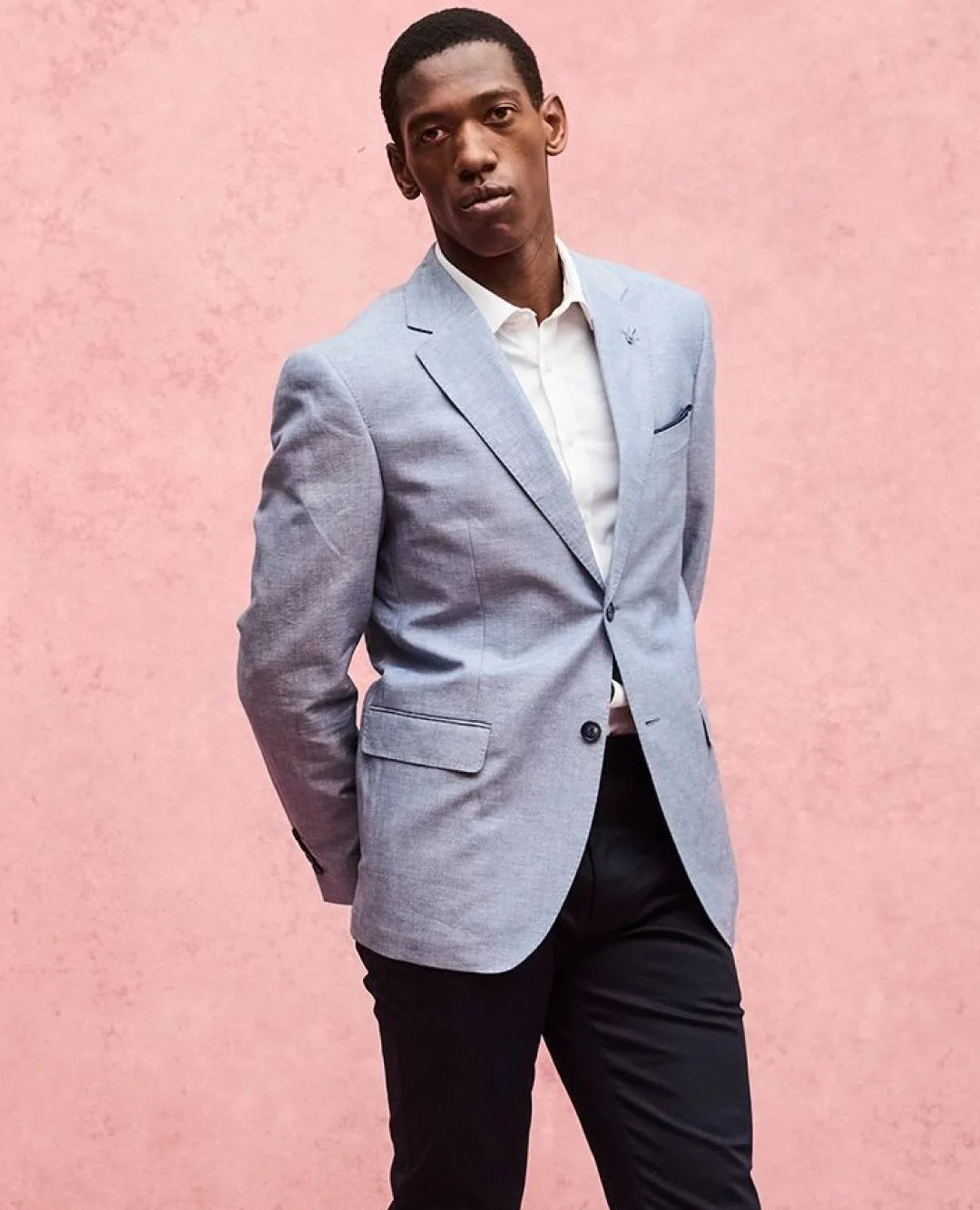 Fit for the season, the powder blue Edison sports jacket is a spring wardrobe must-have.