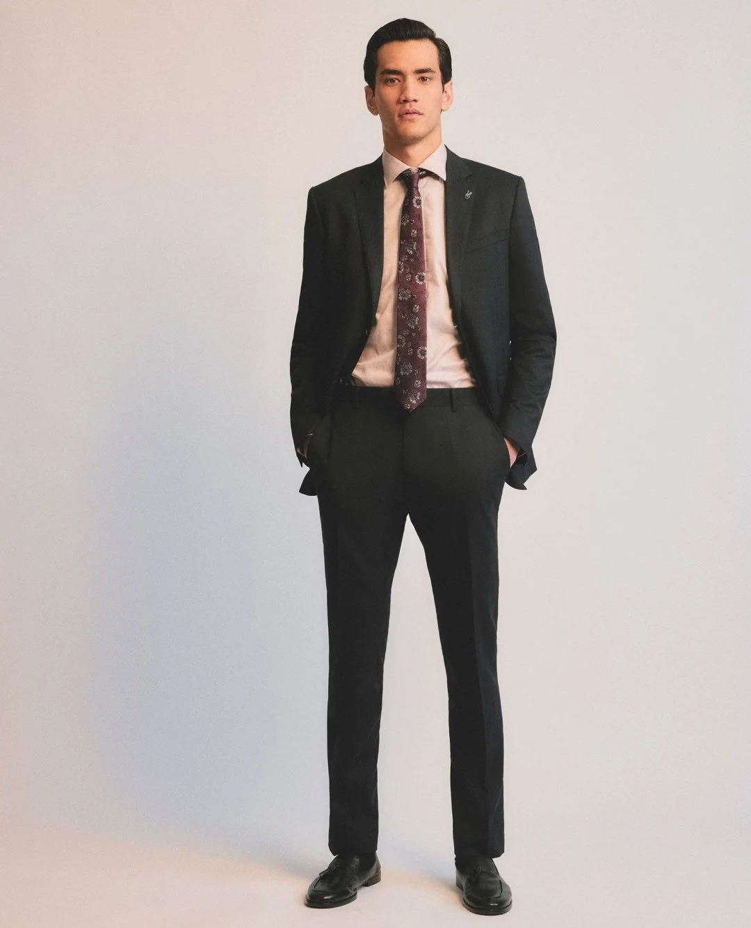 A fresh new fit? Check. Versatile dark navy meets subtle check texture for a stylish suited look that'll carry you from 9 to 5 and beyond. ⁠
⁠
Shop the Ayden jacket and Caper trousers at David Jones now.