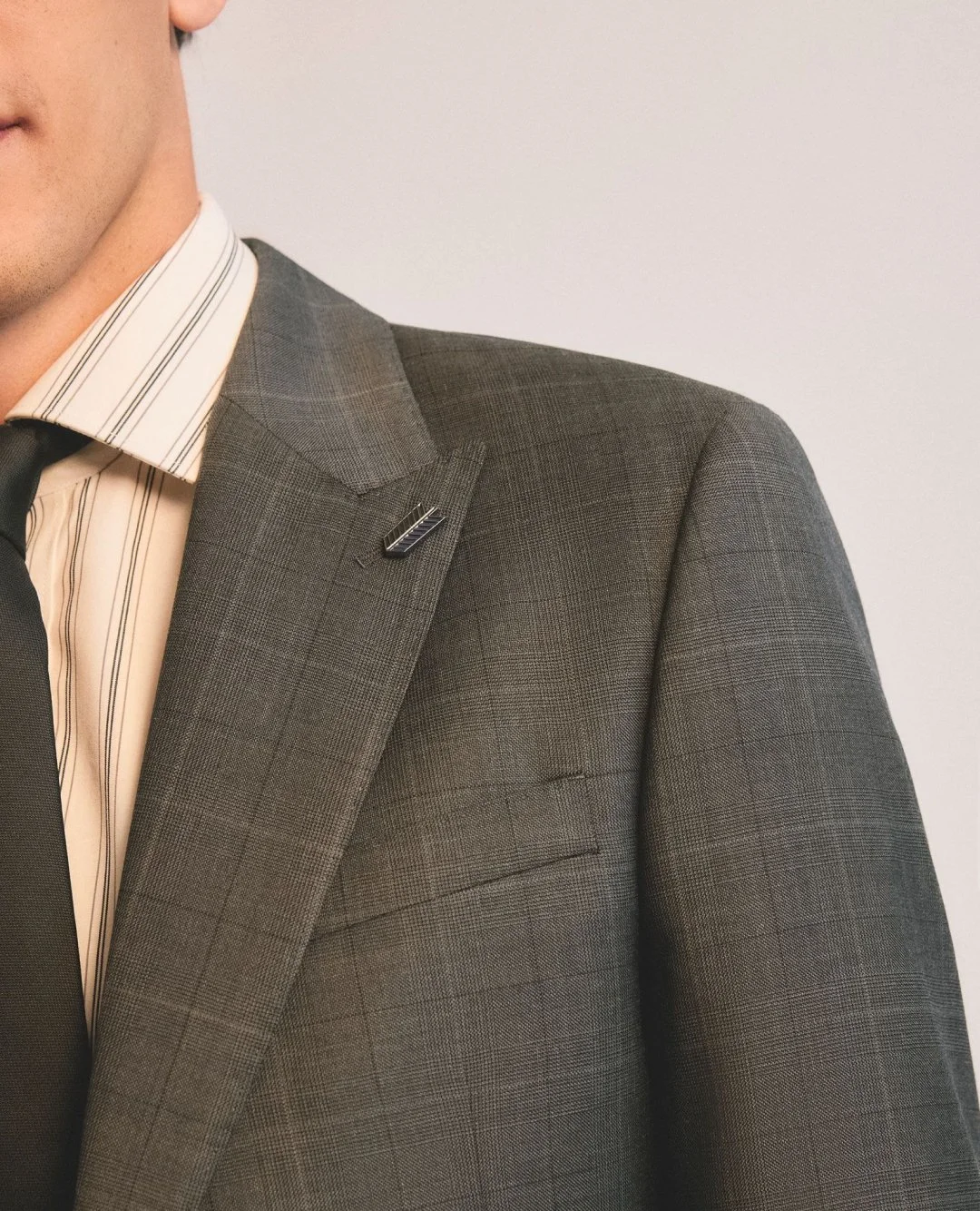 Traditional overcheck gets a modern refresh with subtle texture that's effortlessly versatile. ⁠
⁠
Shop the Aydrian jacket at David Jones.