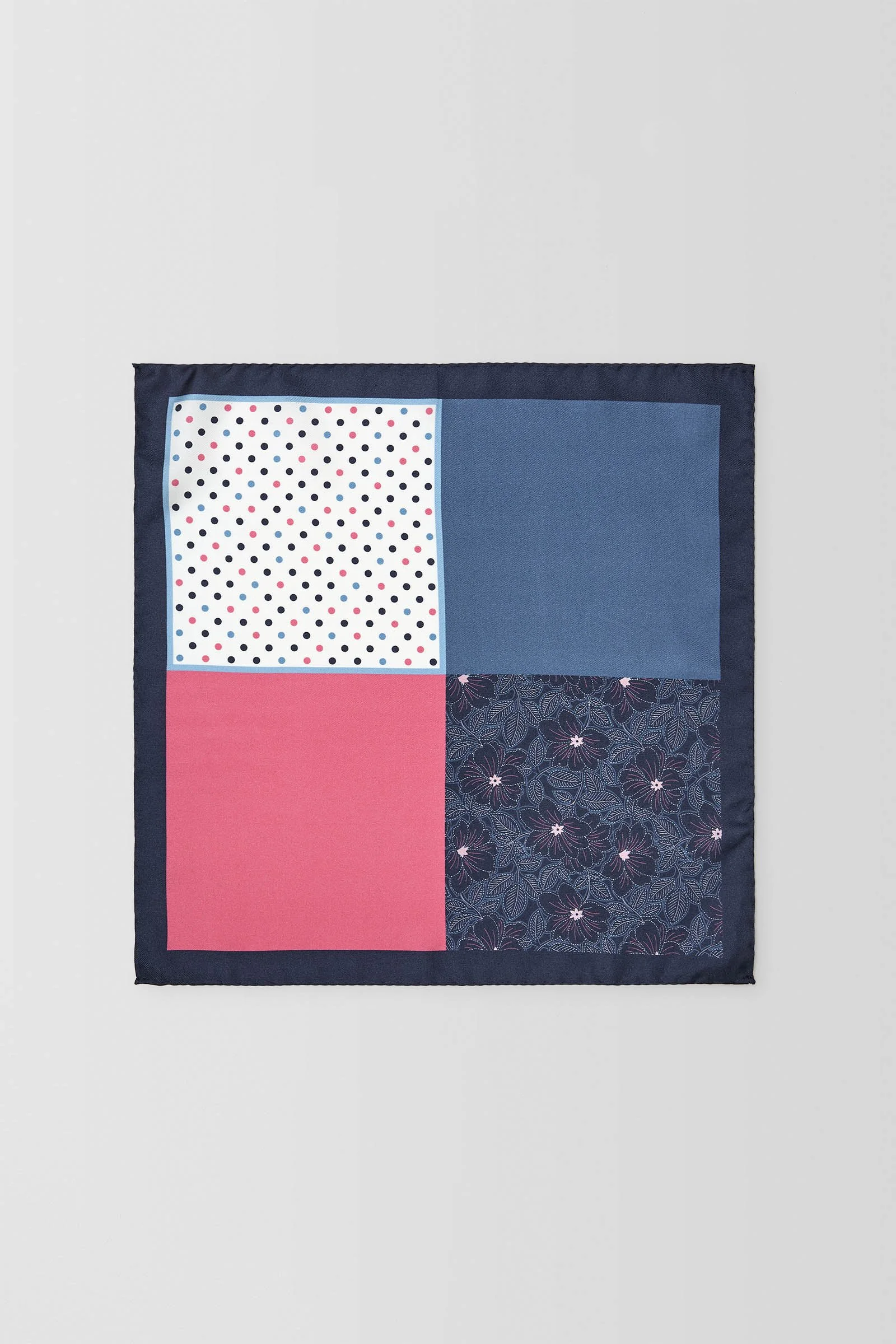  Polkadot 4-Way Pocket Square  
PGAW000008 Navy
