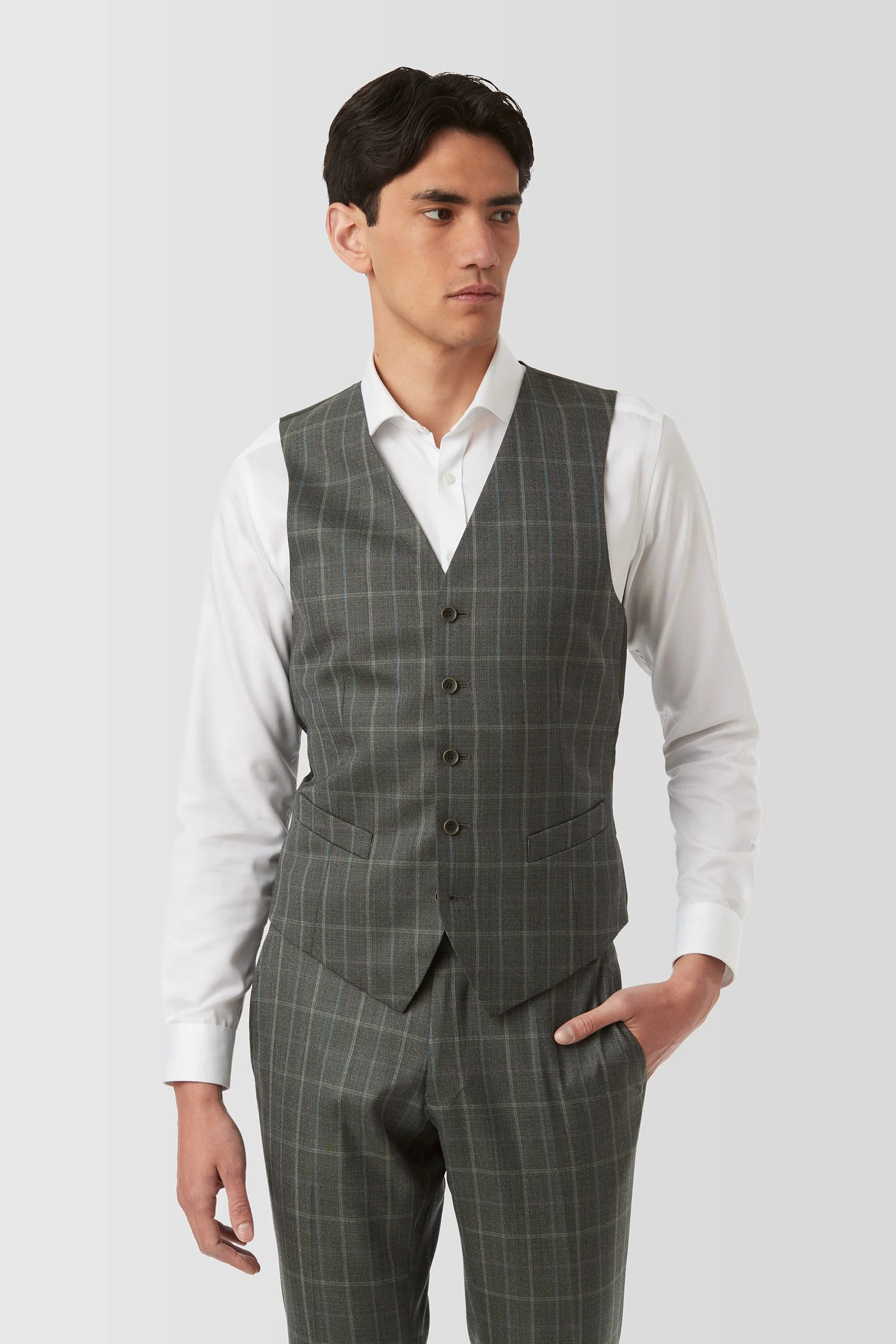  Mighty Vest  
Olive | PGEV0603V1