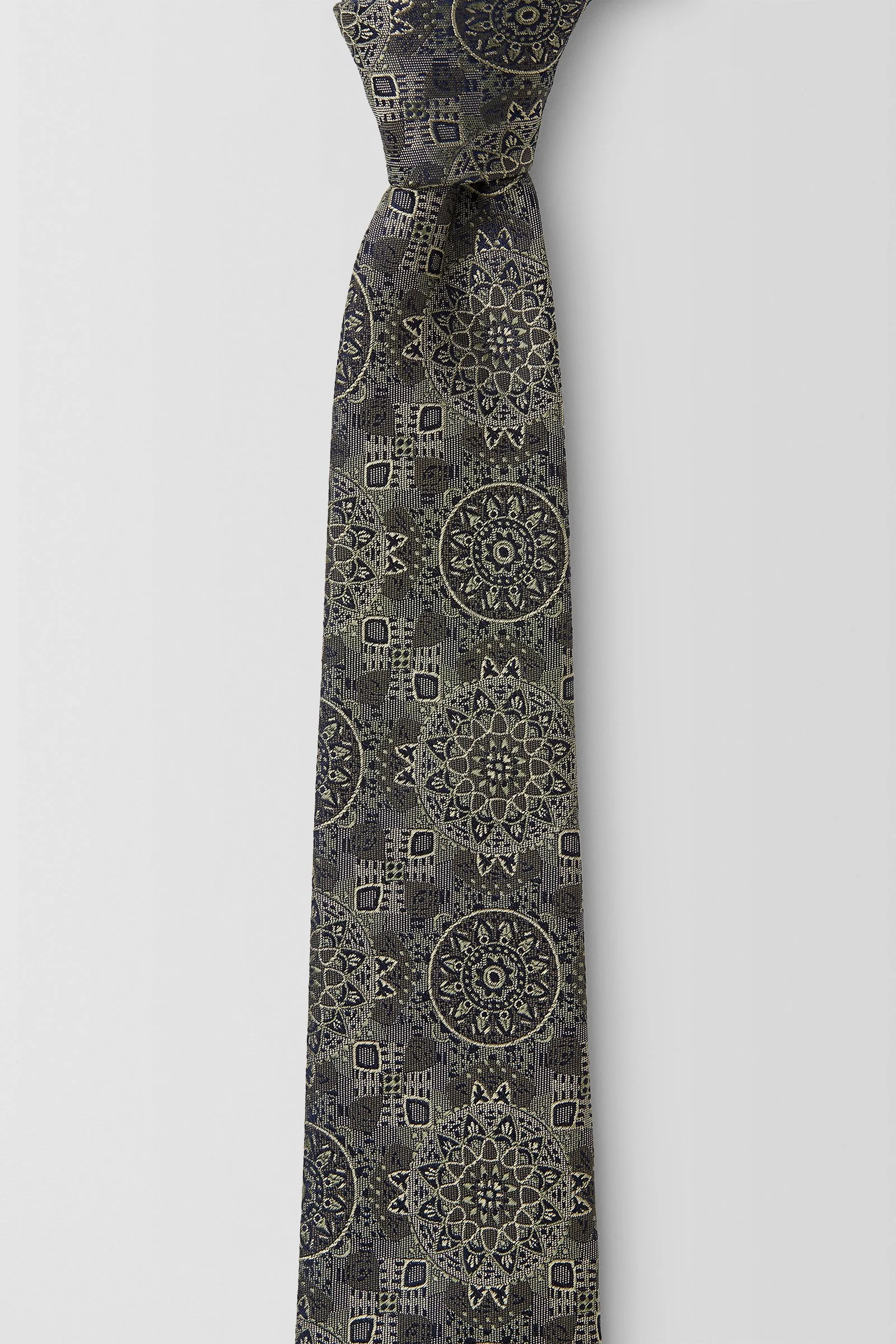  Sundisc 6.5CM Tie  
Olive | PGAV100003