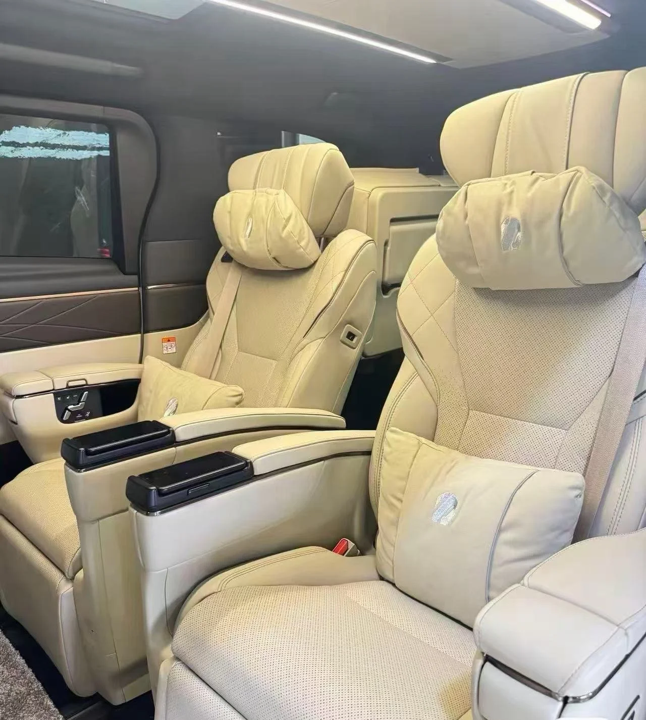 Full-Day Shanghai City Tour with Private Transportation