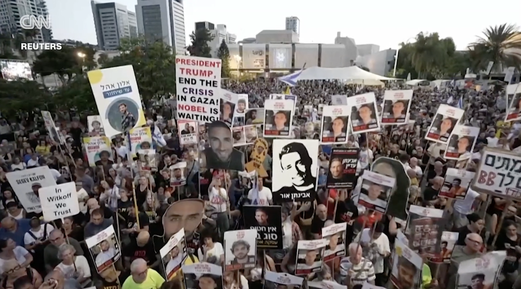 Tens of thousands of protesters at Hostages Square call for an end to the Gaza war