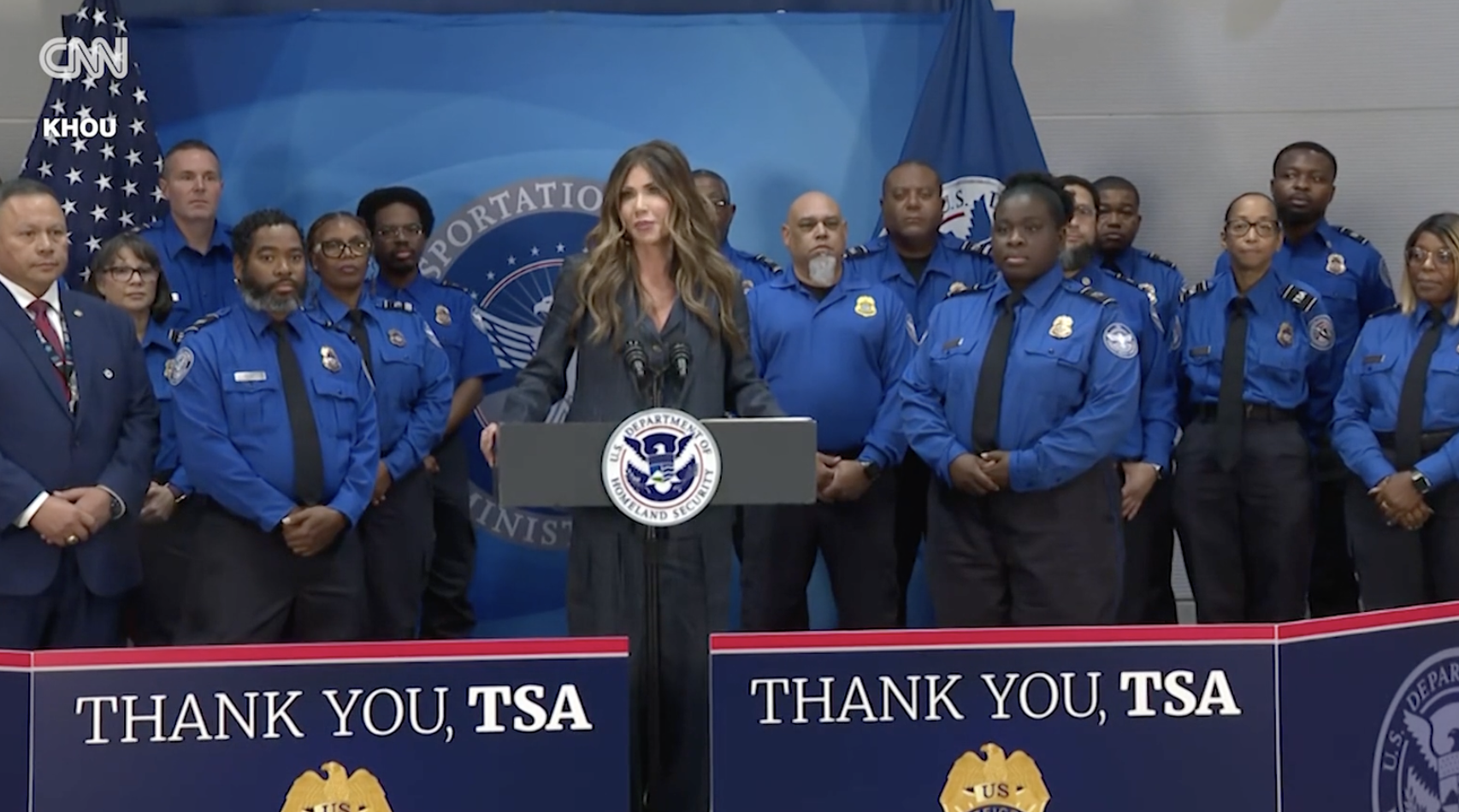 DHS awards $10,000 bonus checks to TSA employees