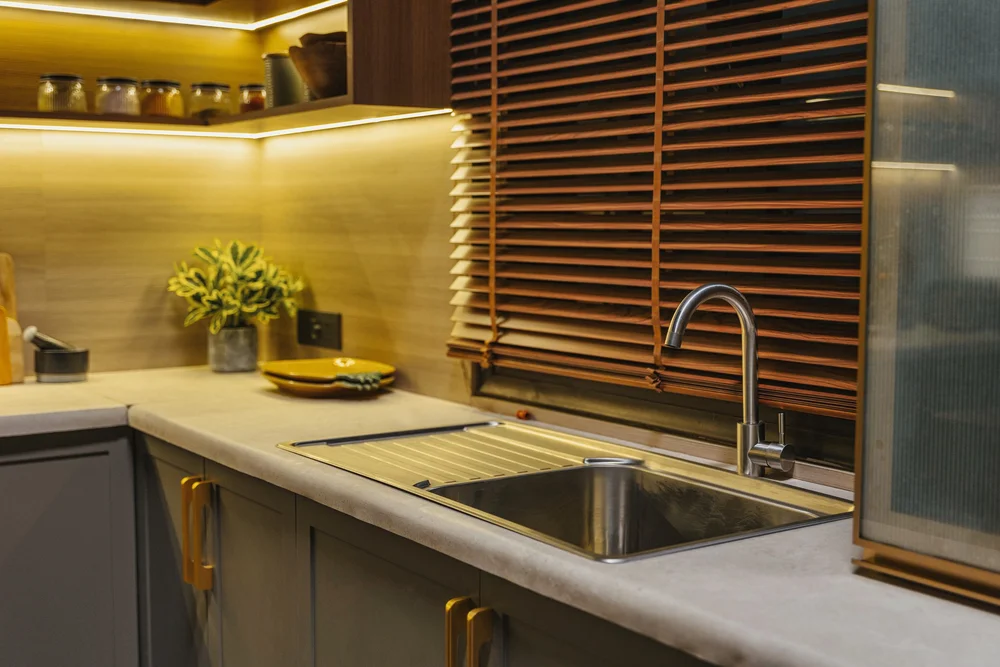 Kitchen studio set for rent in Delhi NCR