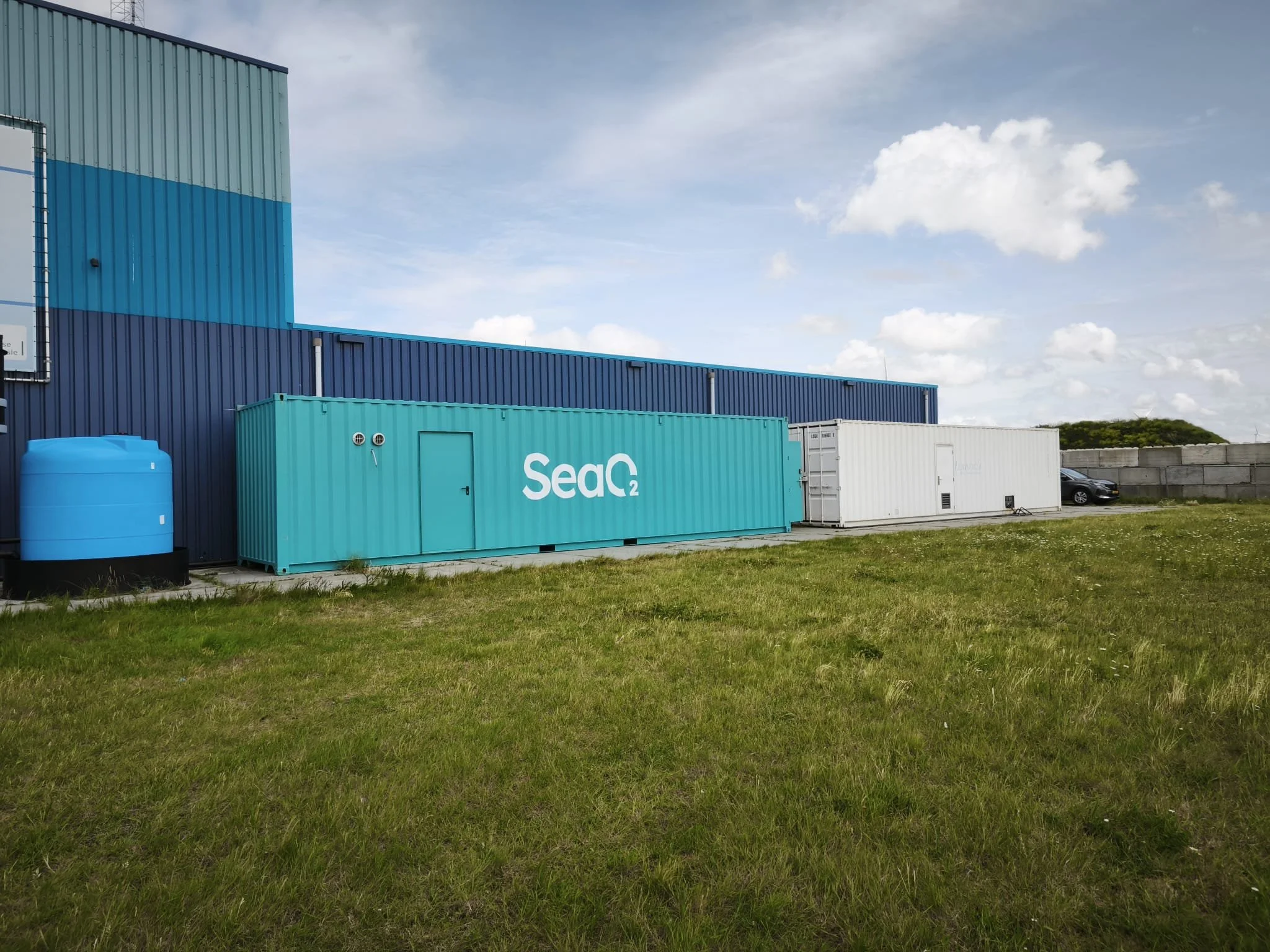 Container with Lentech.jpg