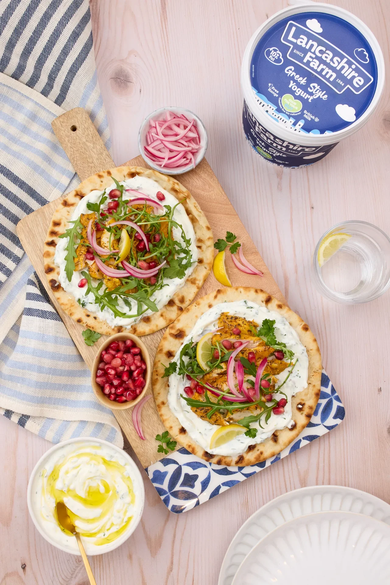 Lancashire Farm_Spiced Chicken Flatbreads with Herby Yogurt_-05.webp