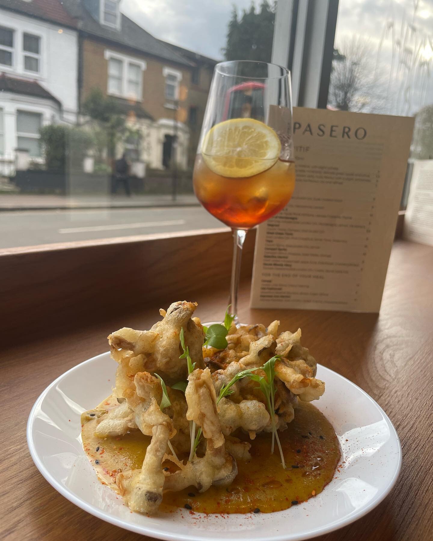 @grill.bird are back in the house this week! Come down from tonight for some Yakitori skewers, Asian-inspired small plates and good times.

These are the Pickled Shemiji Mushroom Fritters, with Curry Sauce, pairing nicely here with a Yayo and a bit o