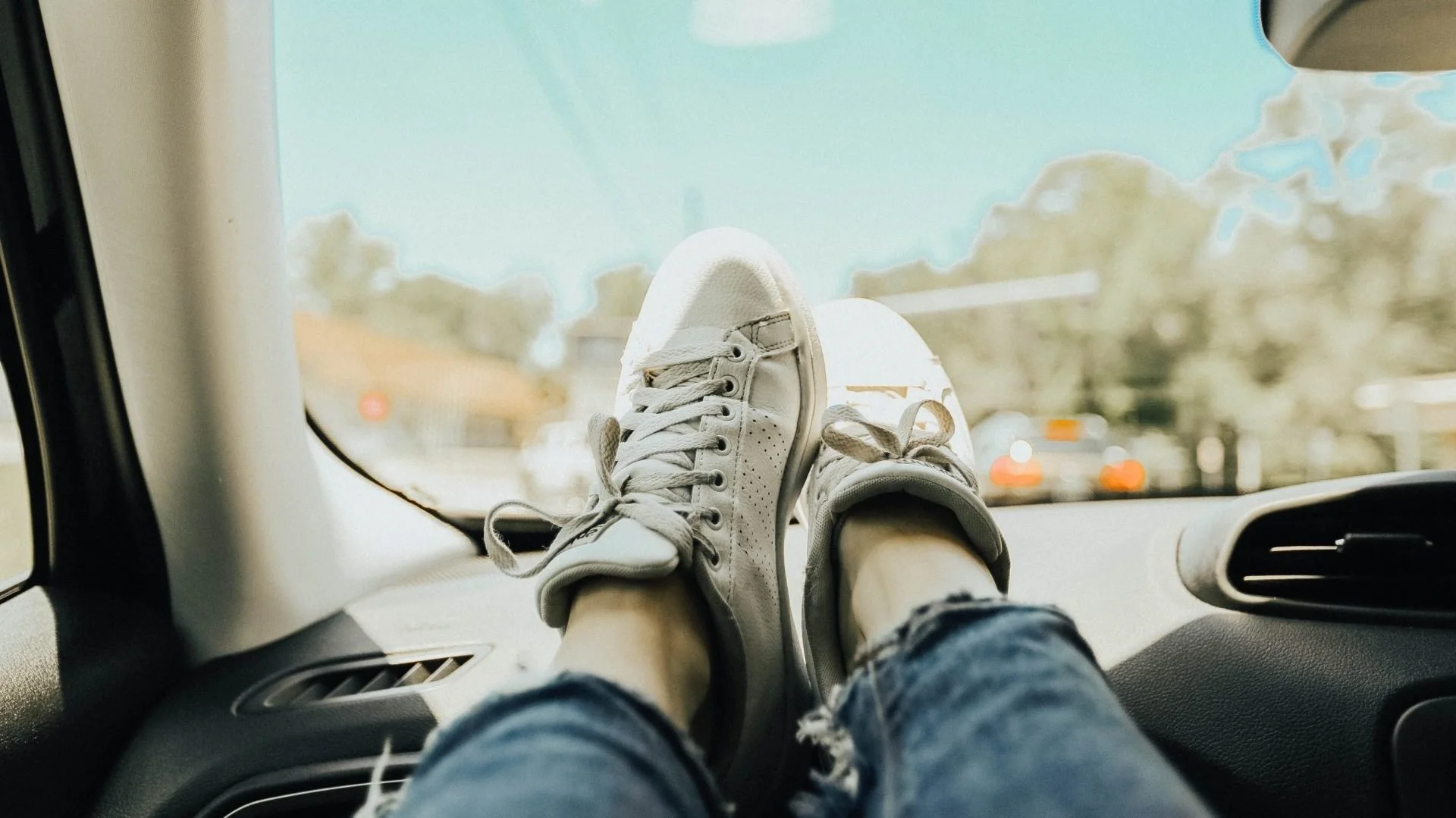 Is it illegal to drive with interior lights on in Australia? GoGet