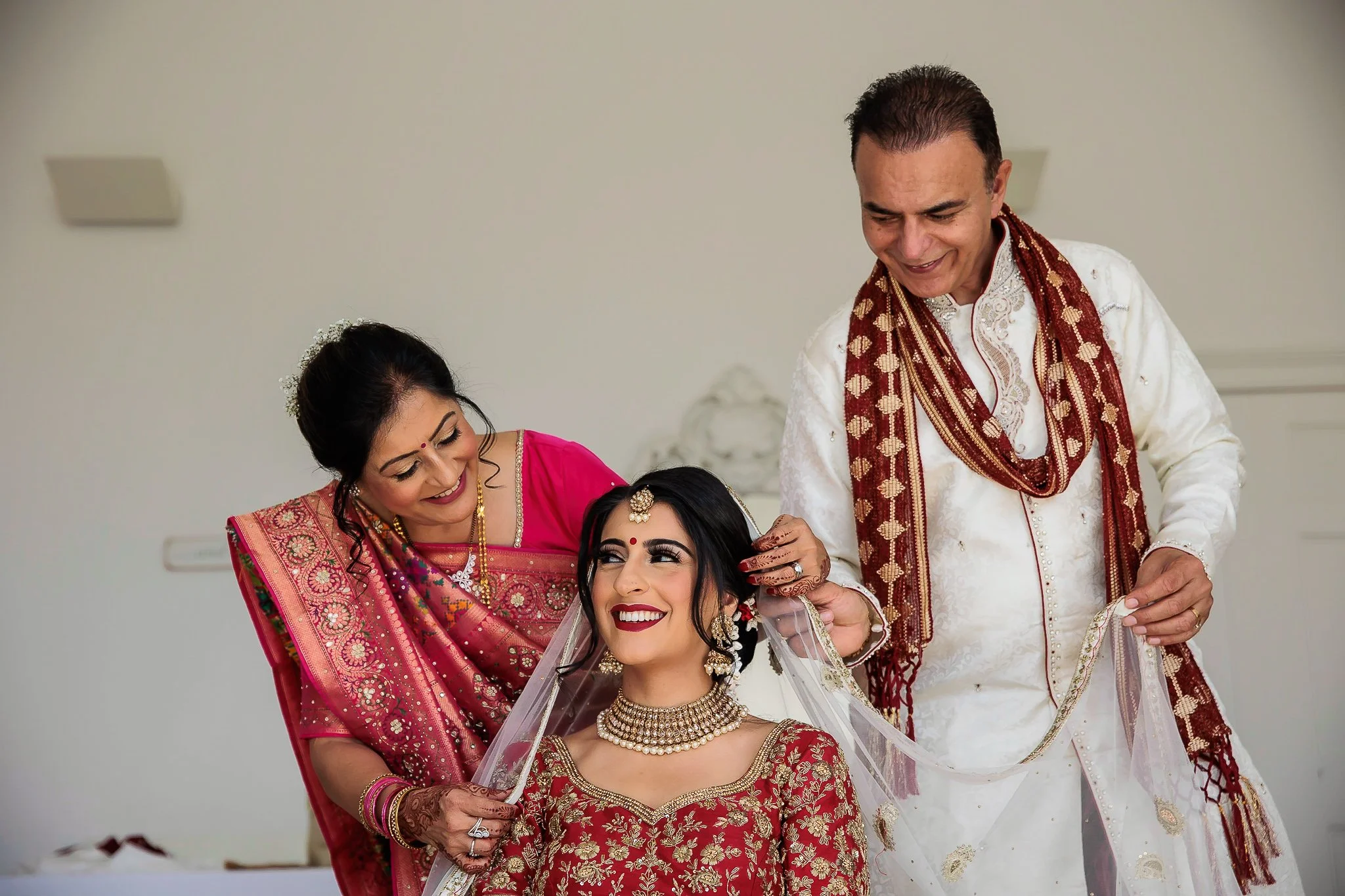 Meera_Bhav_Hindu_wedding_ditton_manor_05.jpg
