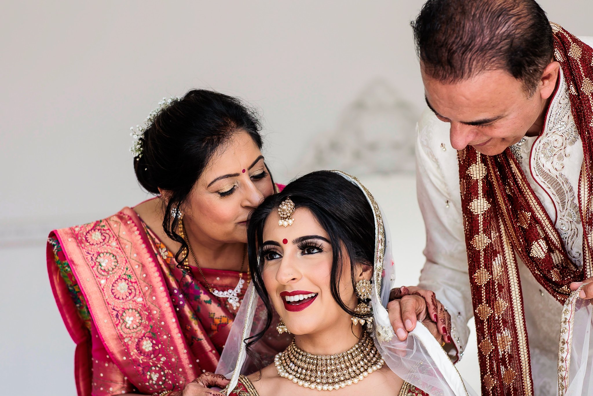 Meera_Bhav_Hindu_wedding_ditton_manor_06.jpg
