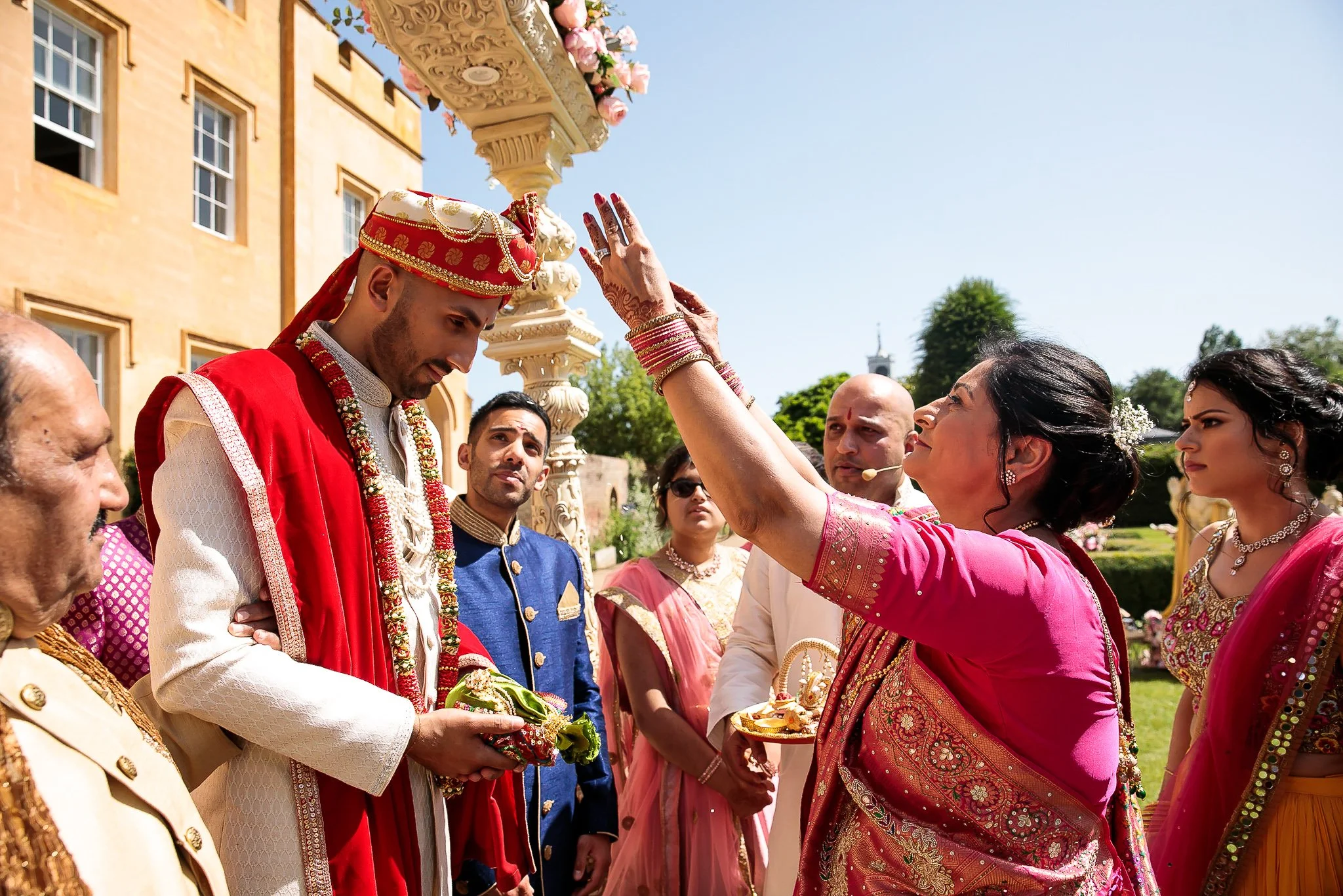 Meera_Bhav_Hindu_wedding_ditton_manor_30.jpg
