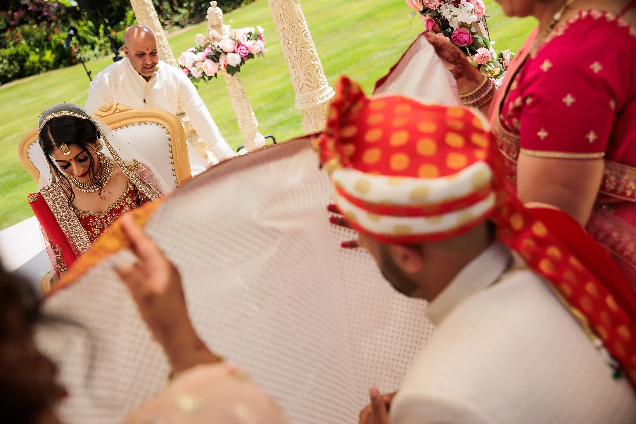Meera_Bhav_Hindu_wedding_ditton_manor_40.jpg