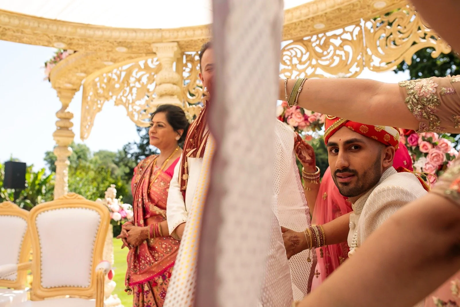 Meera_Bhav_Hindu_wedding_ditton_manor_35.jpg