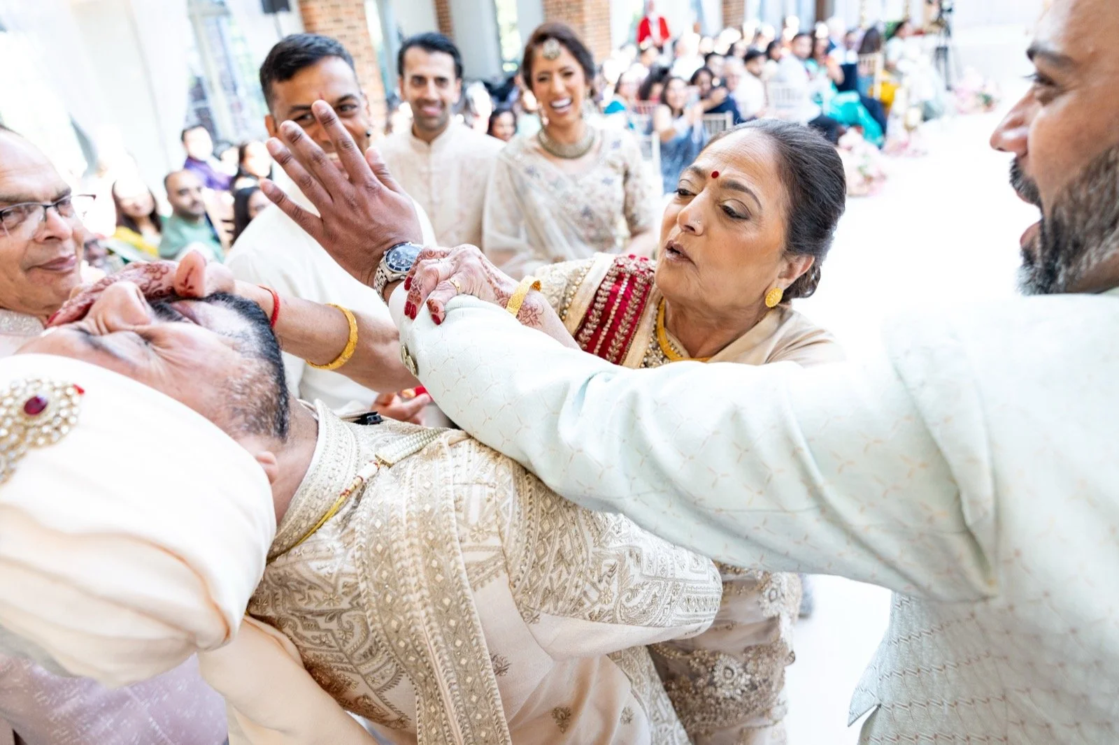 dino-jeram-hindu-wedding-offley-place-13.jpg