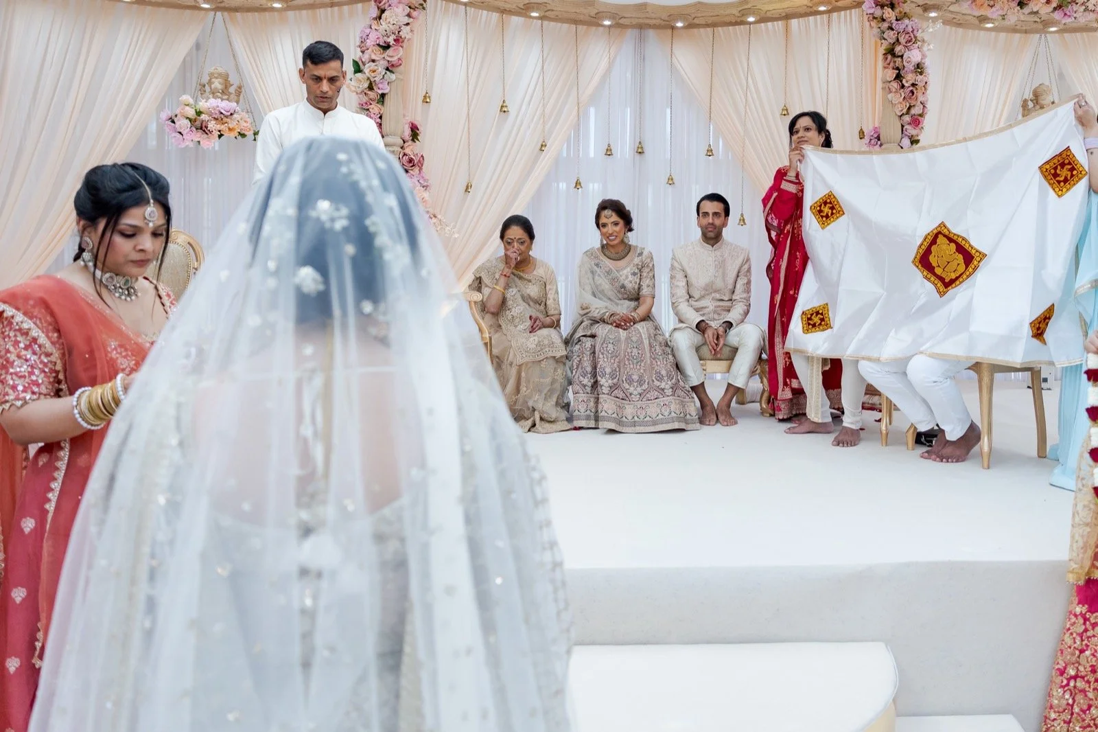 dino-jeram-hindu-wedding-offley-place-18.jpg