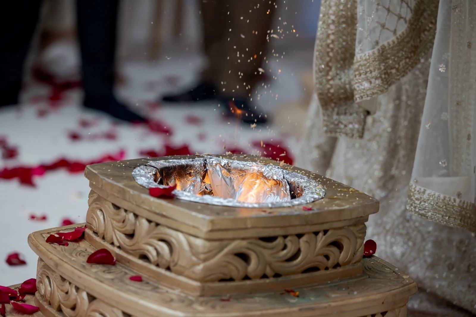 dino-jeram-hindu-wedding-offley-place-31.jpg