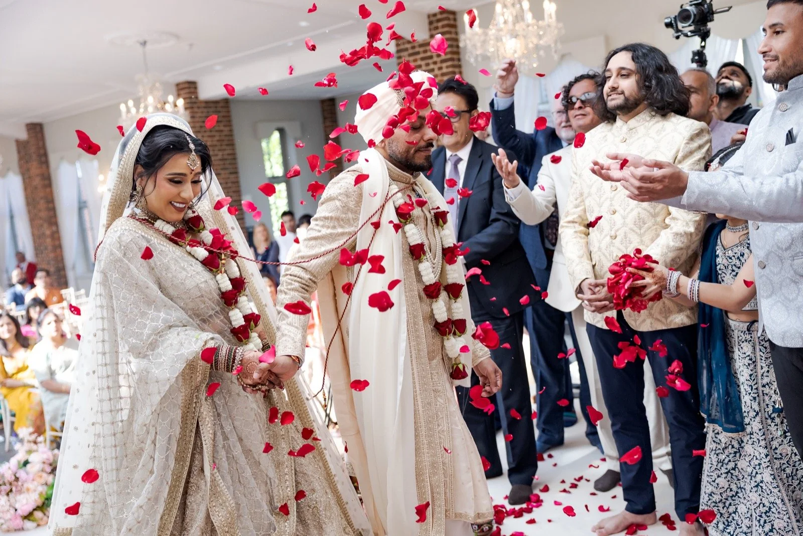 dino-jeram-hindu-wedding-offley-place-32.jpg