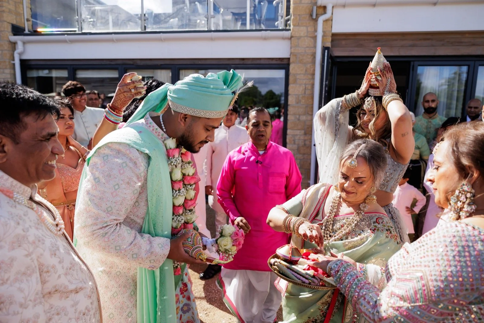 tara-vish-old-cotswold-spa-hotel-hindu-wedding-10.jpg