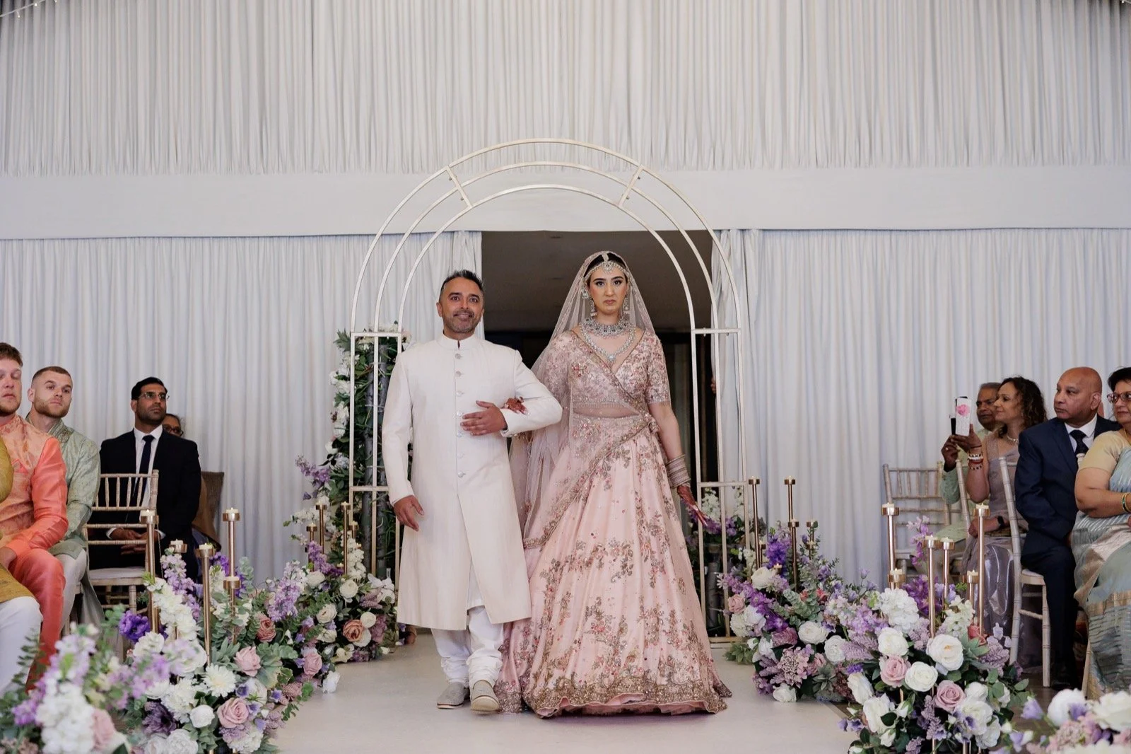 tara-vish-old-cotswold-spa-hotel-hindu-wedding-22.jpg