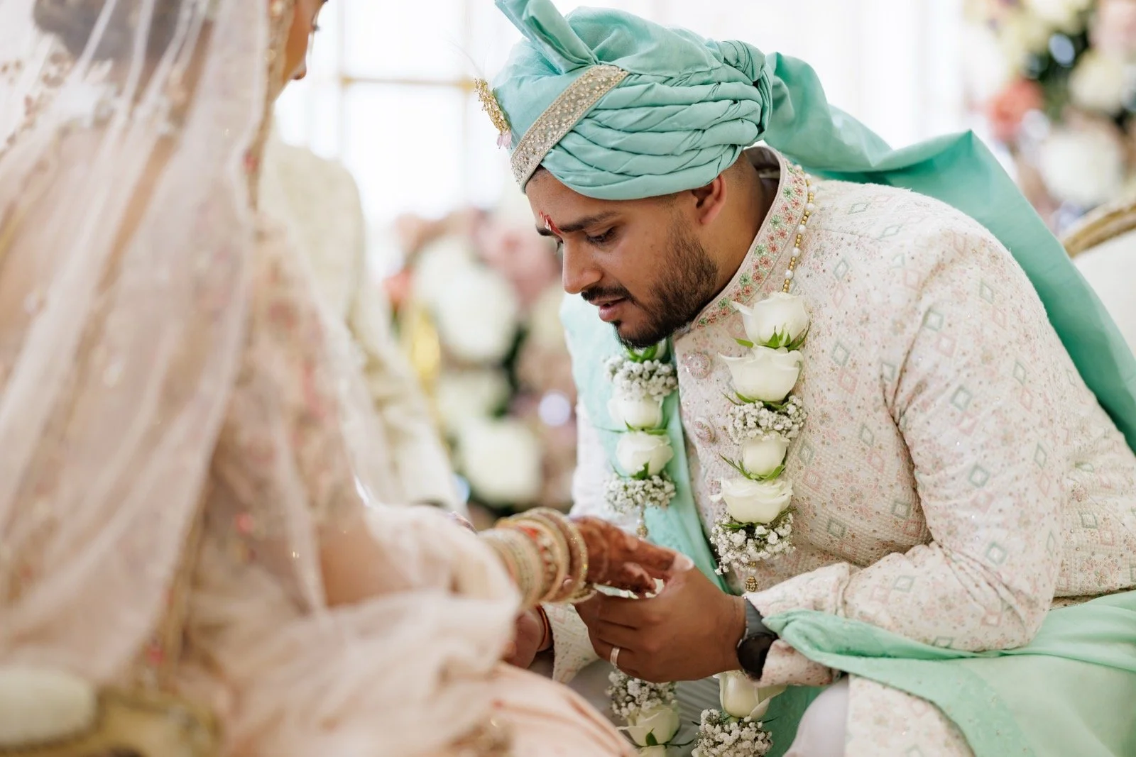 tara-vish-old-cotswold-spa-hotel-hindu-wedding-29.jpg