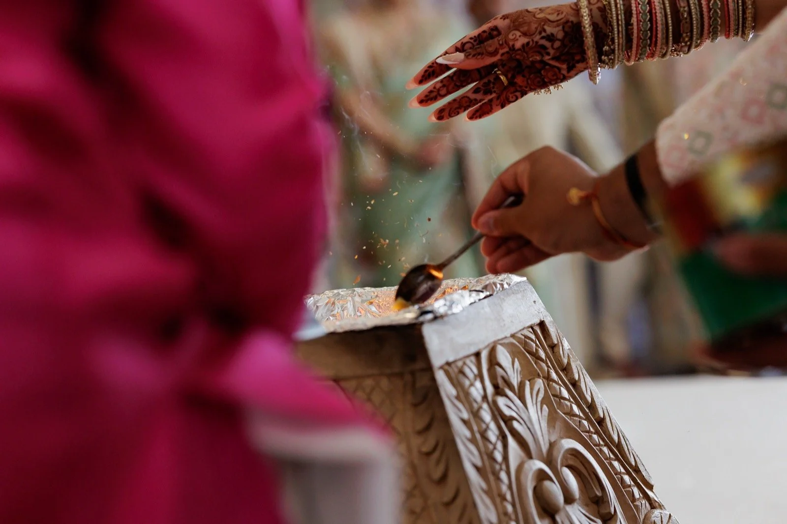 tara-vish-old-cotswold-spa-hotel-hindu-wedding-33.jpg