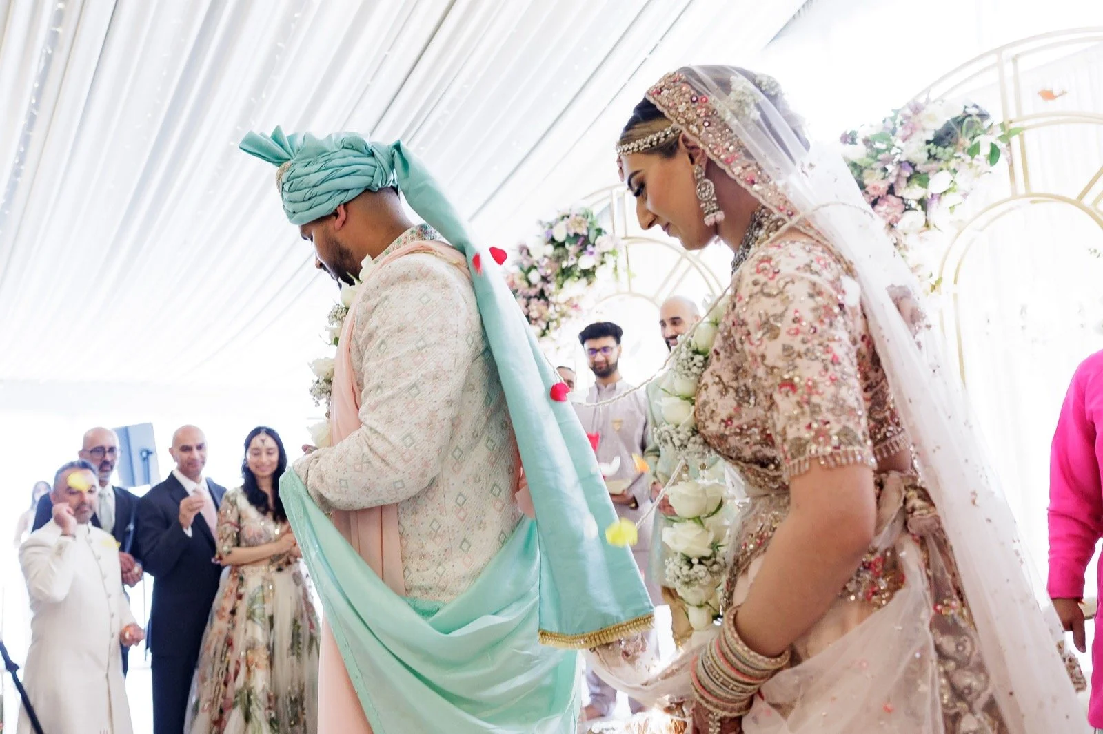 tara-vish-old-cotswold-spa-hotel-hindu-wedding-34.jpg
