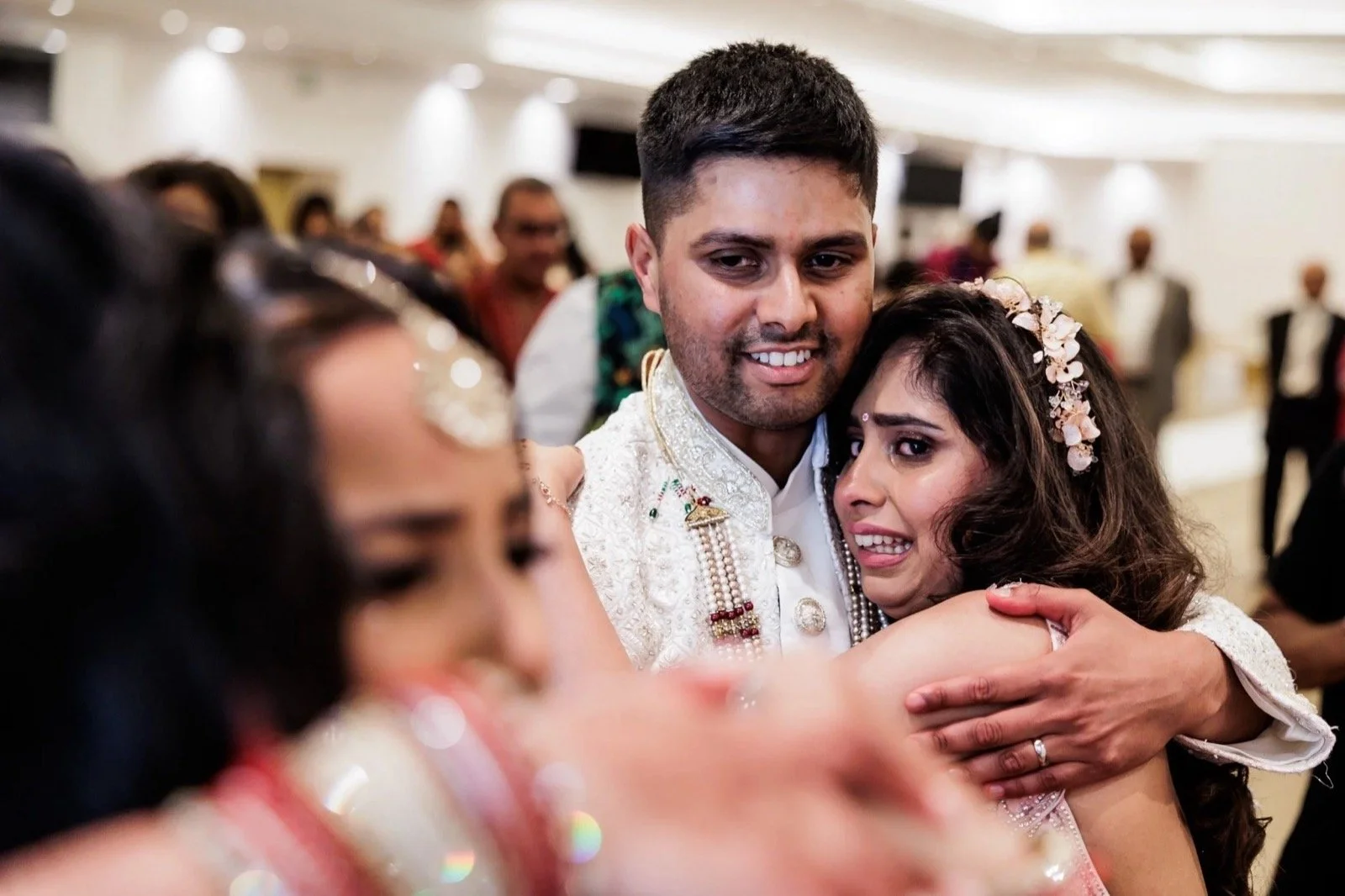 niki-hamesh-hindu-wedding-oshwal-potters-bar-59.jpg