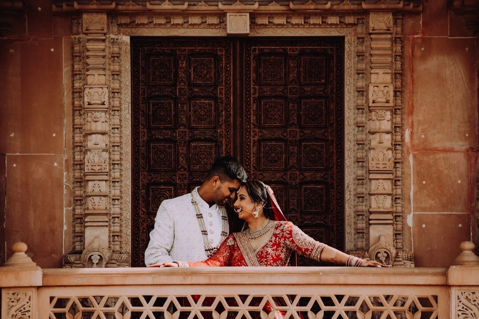 niki-hamesh-hindu-wedding-oshwal-potters-bar-63.jpg