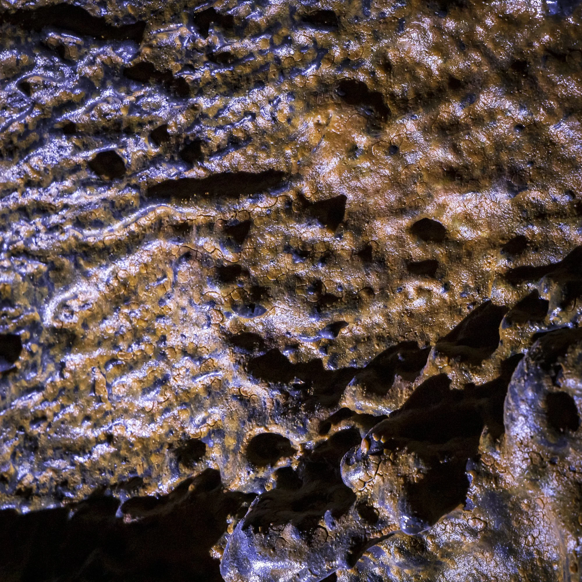 Gruta do Carvao 1 Square2 (1 of 1).jpg