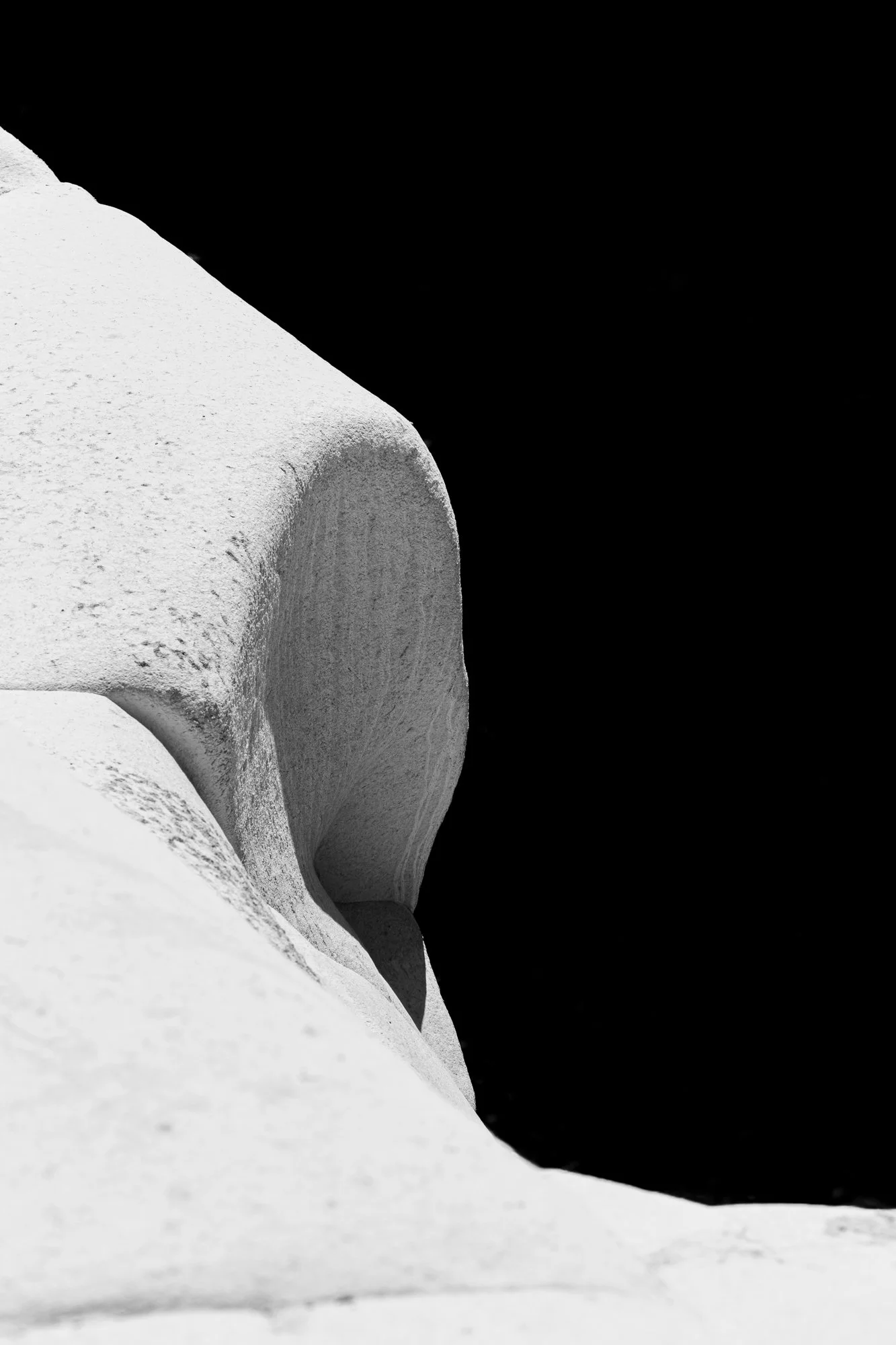 Segaert_Mia_White Epoch  (8 of 9).jpg