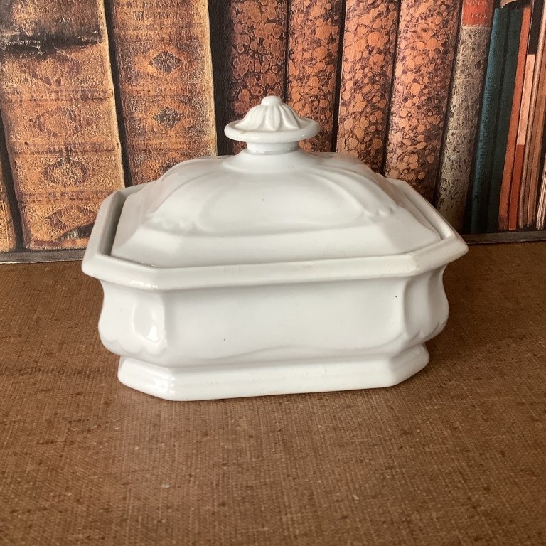 (#23.12) Scalloped Decagon Soap Dish, 3 pieces; 4” H, 5-3/8” L; impressed Davenport with registry diamond.  Registered 1853.  Fine condition.  $145.