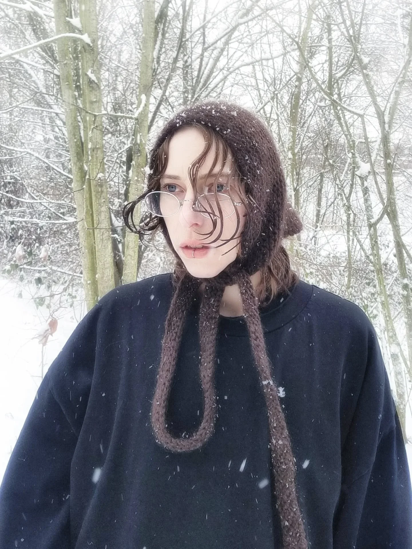 BONNETS FOR SALE 
COME AND GET YE BONNETS 
PROTECT THY THOUGHTS

im selling these bonnets i knitted
most of them are made with a blend of merino wool, mohair and silk, making them 1/10 itchy and a 9/10 warm

i knitted one for myself last winter it's 