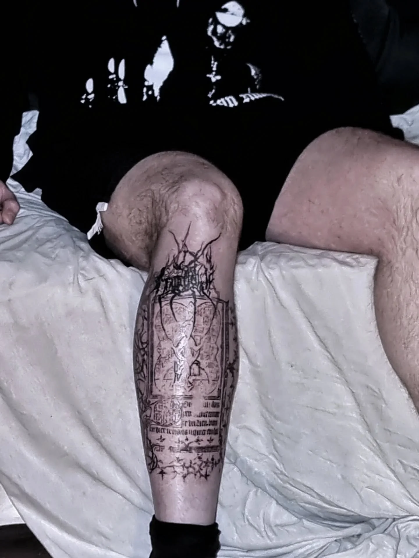 collage ft. one of the knots/interlaces i drew straight from my brain :3 <3