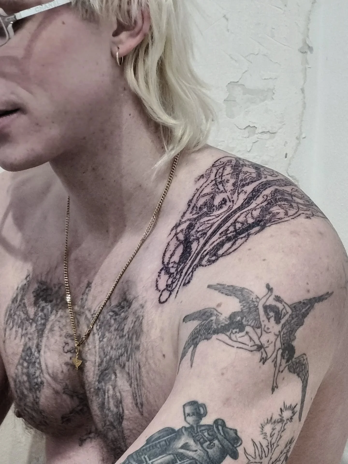 cool sword tat&sup2;
⚔️ 
thanks for the music @osy.cotton
done at @sod.copenhagen