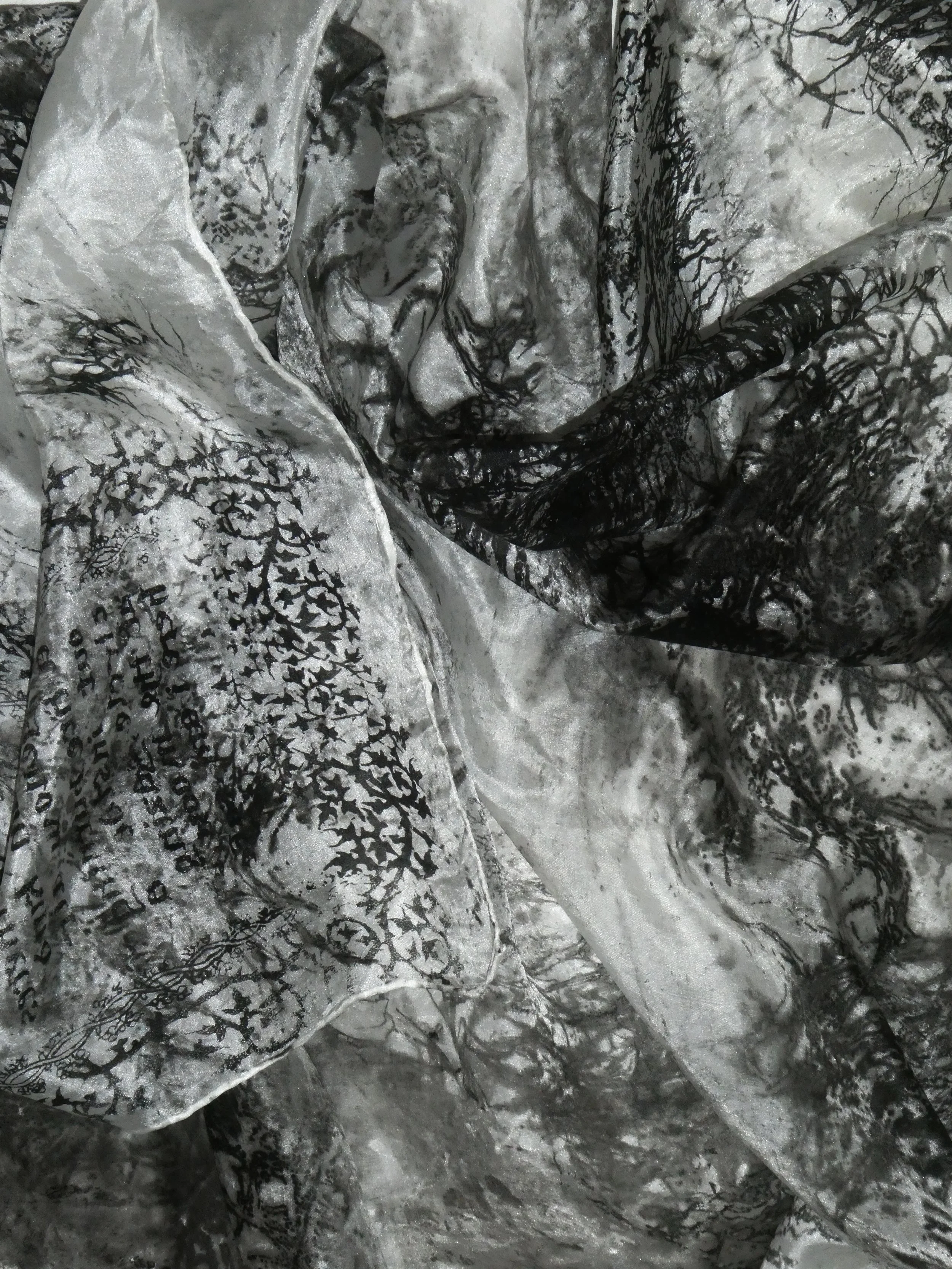 SILK SCARF Q - 90x90cm