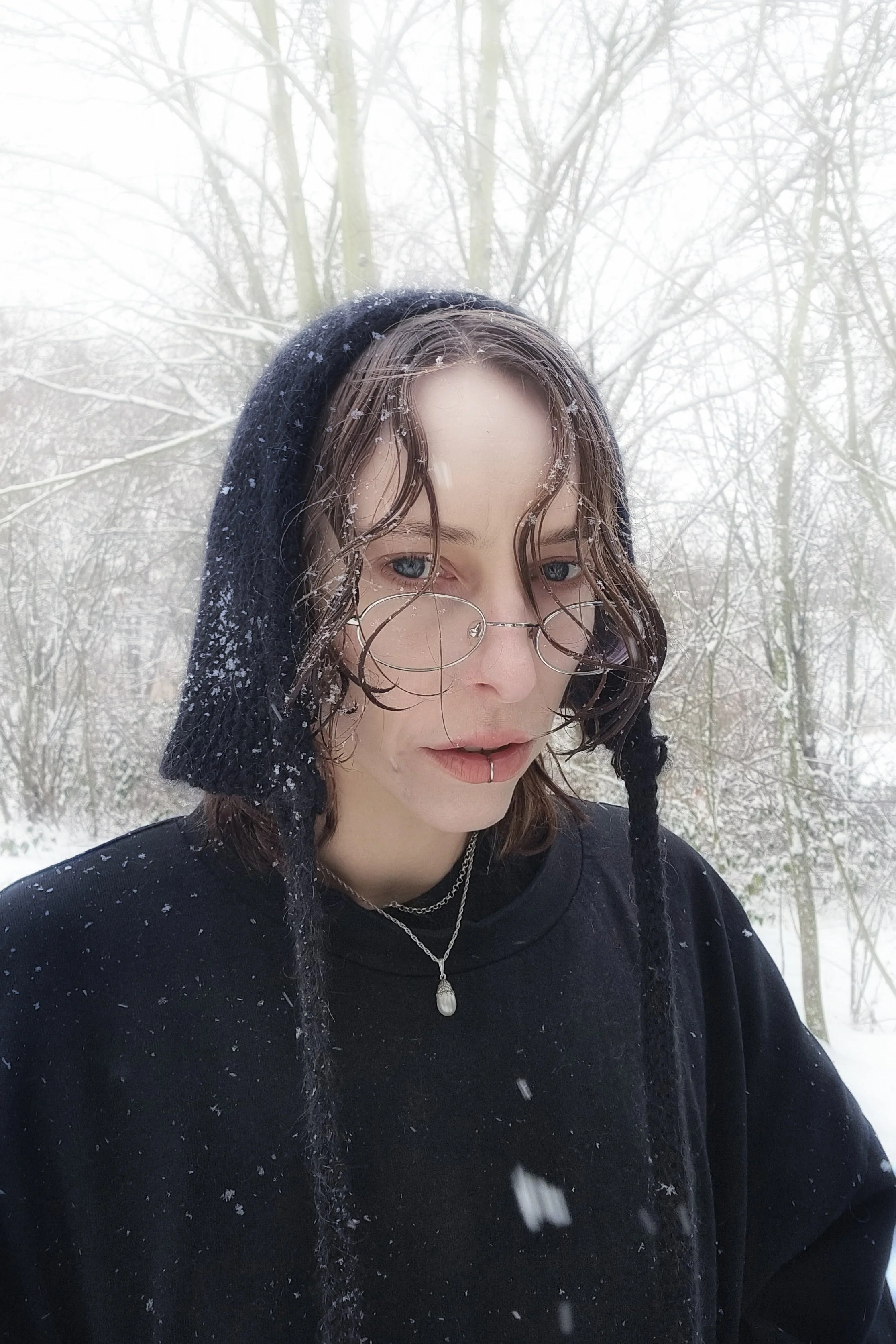 BONNET 6 - black, merino mohair silk