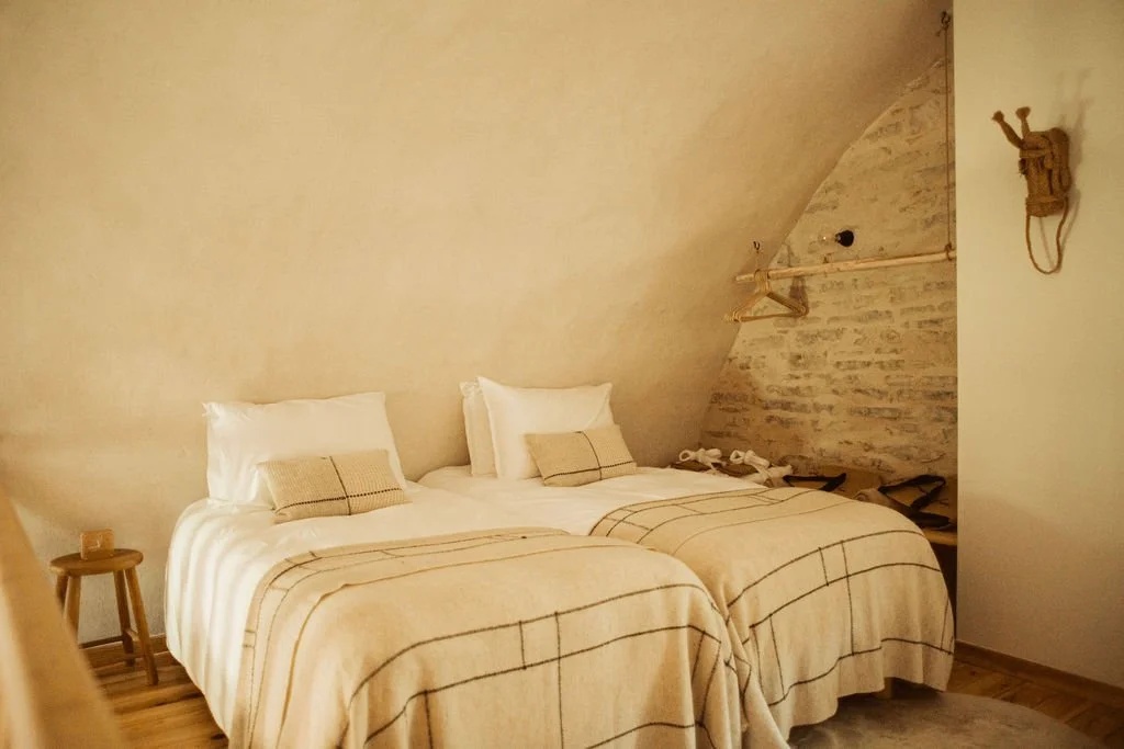 CASA SANTIAGO ROOM 2.jpg