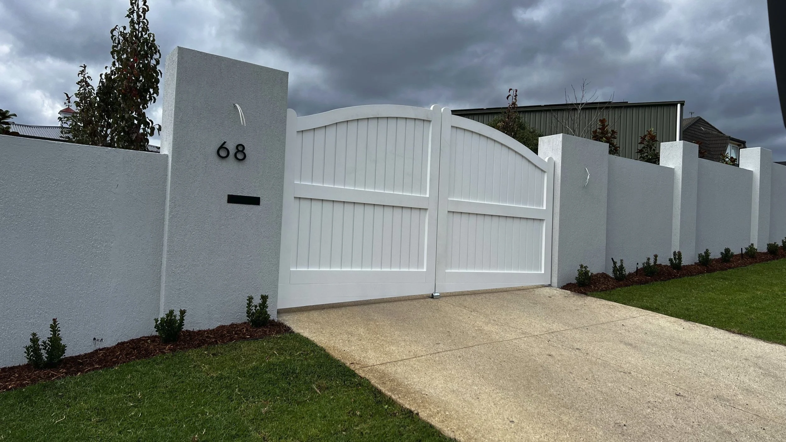 Automated Gates Mornington | Custom Timber Gate Experts — Coastal ...