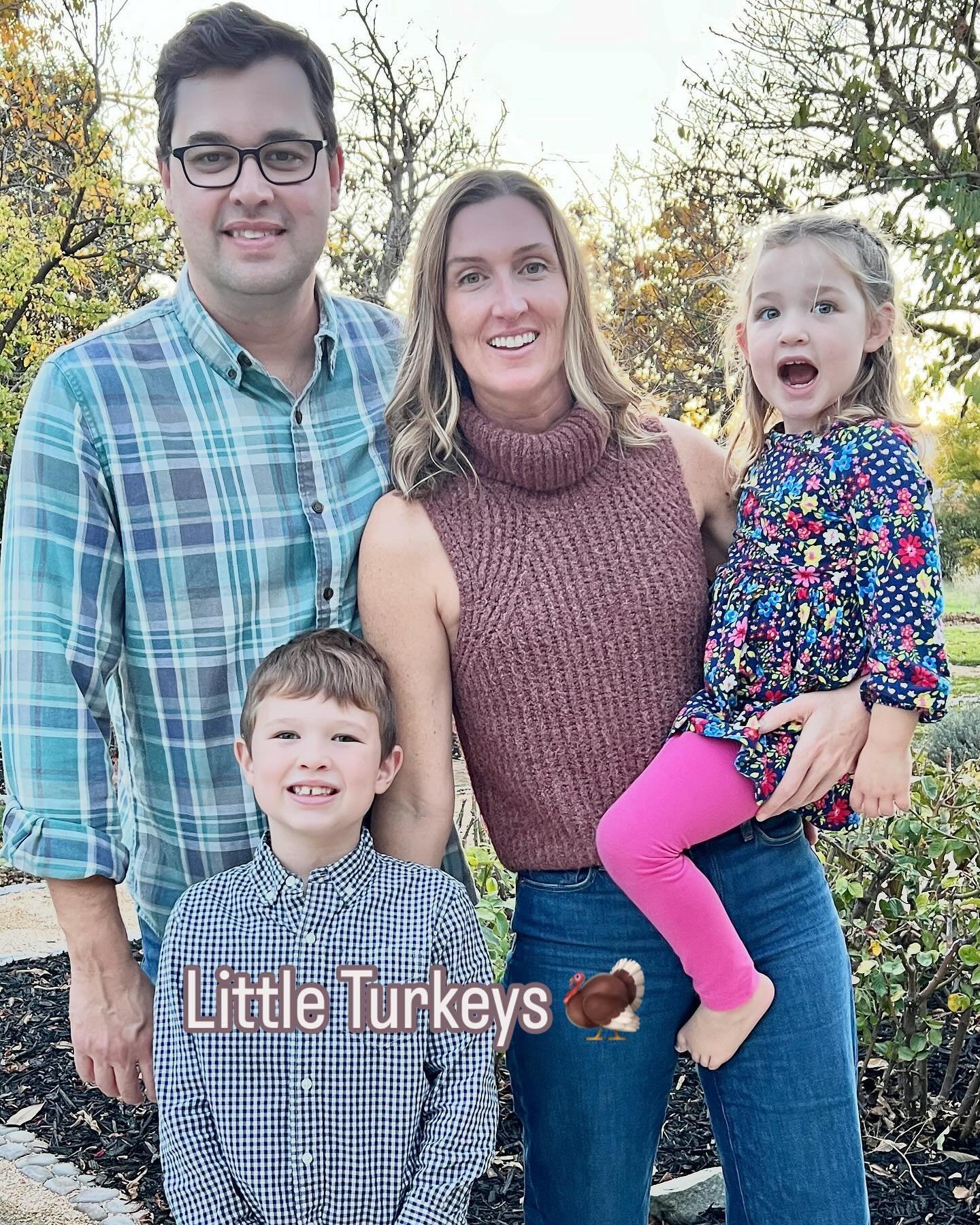 Happy Thanksgiving from my family to yours! I&rsquo;m incredibly grateful for all of you! What are you thankful for? #helloaehome #bayareainteriordesigner #chicnotstiff