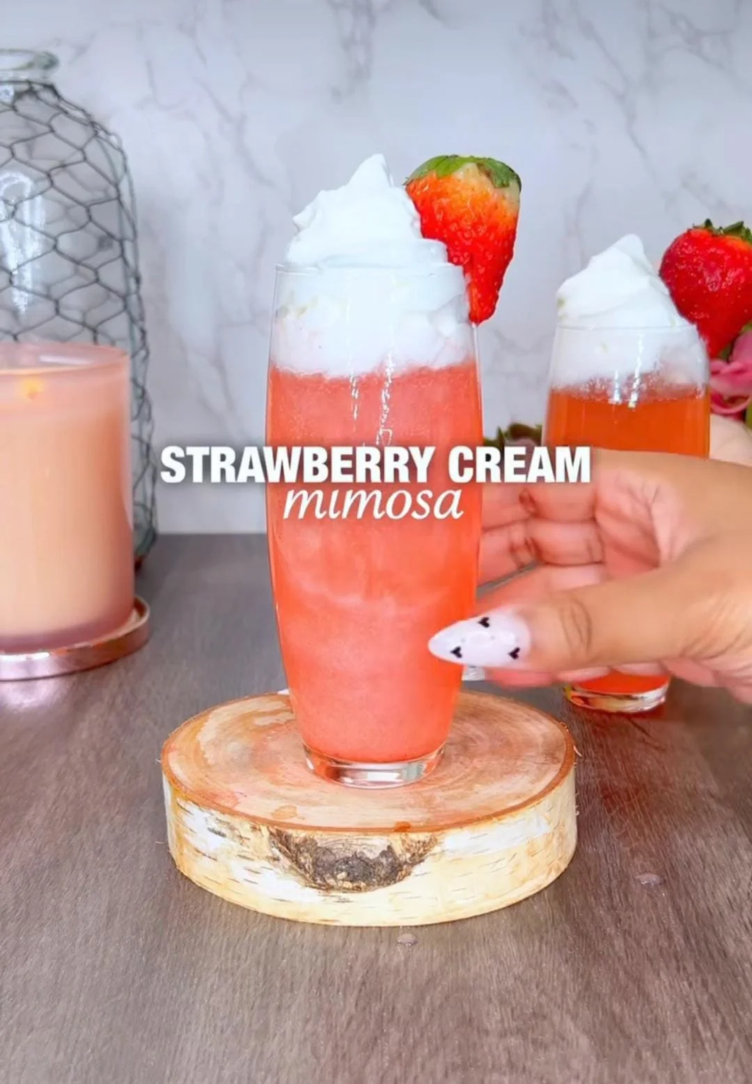 Strawberry Cream Mimosa ✨🍓