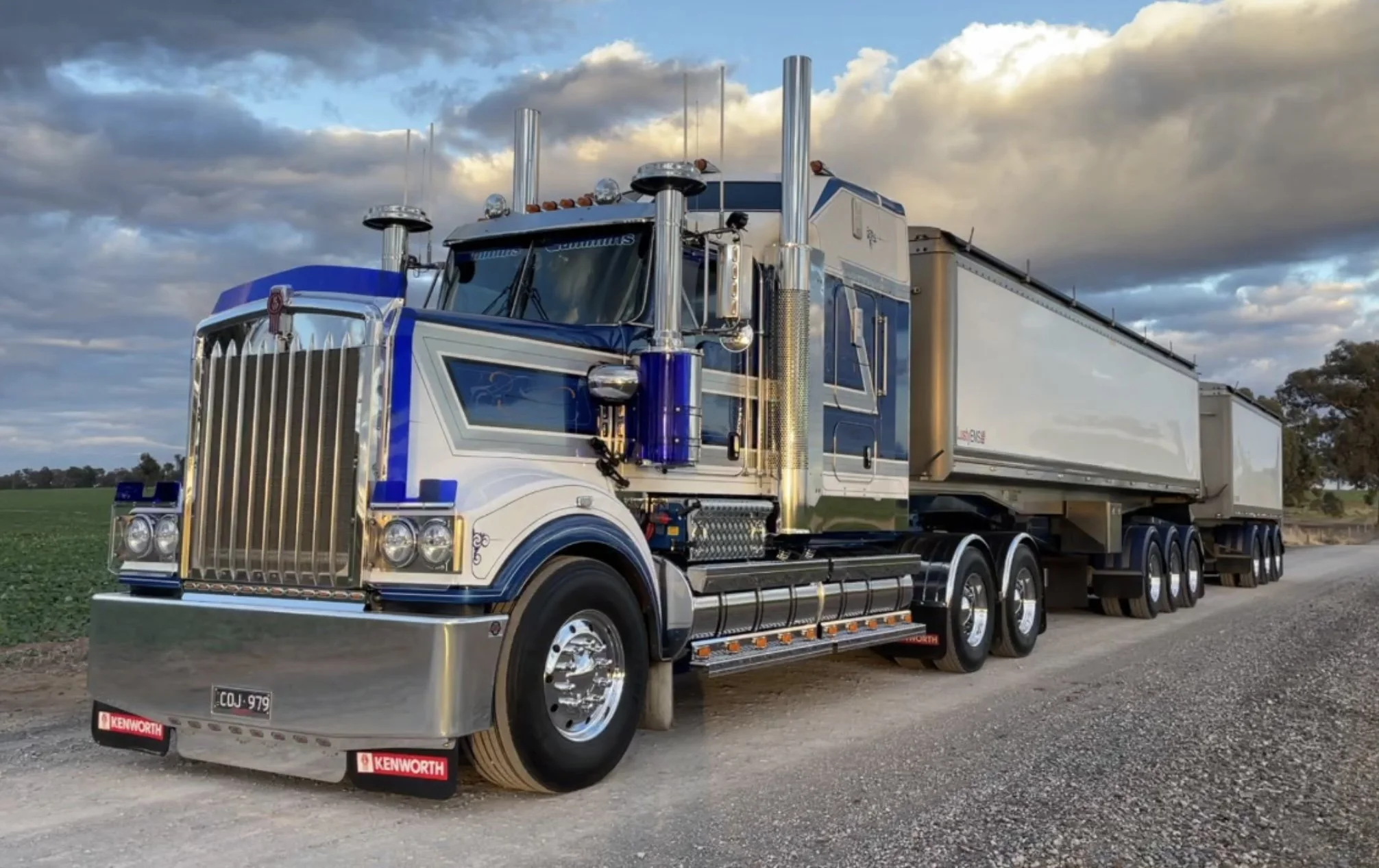 2023 Kenworth 909 location Fish Creek, Victoria (own).jpg