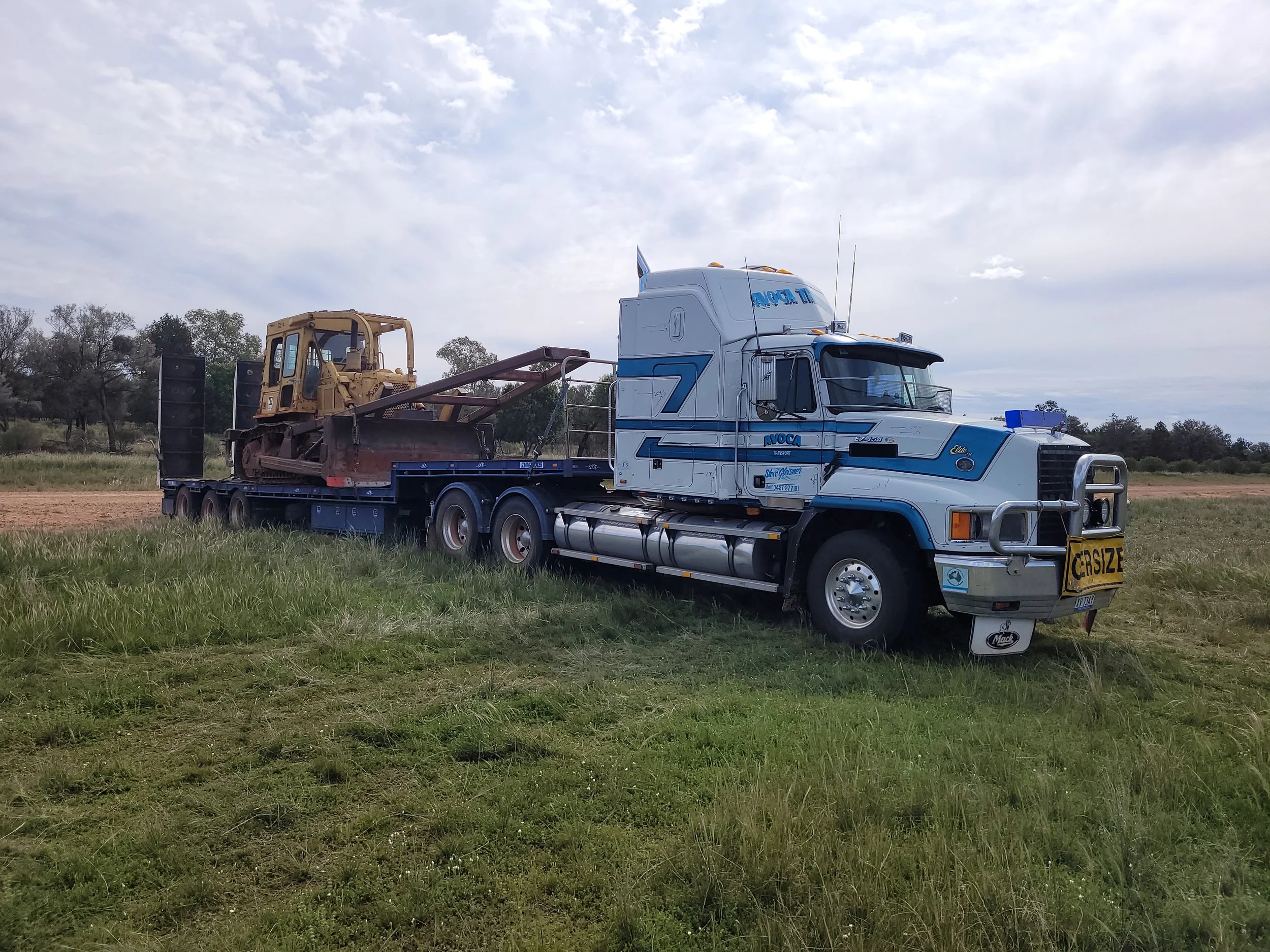 Avoca Transport Oversize.jpg