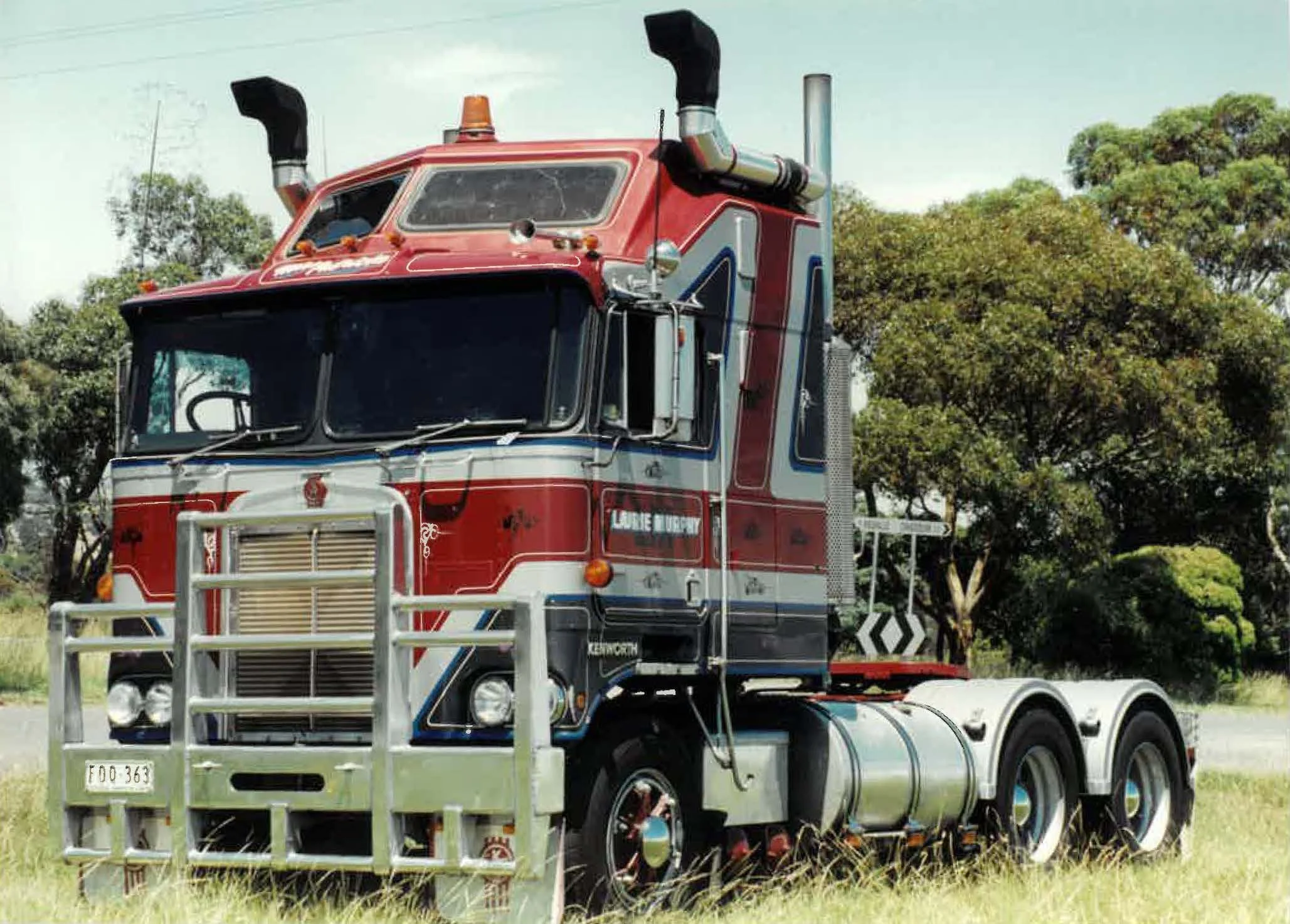 Laurie's last truck - a Kenworth Aerodyne.jpg